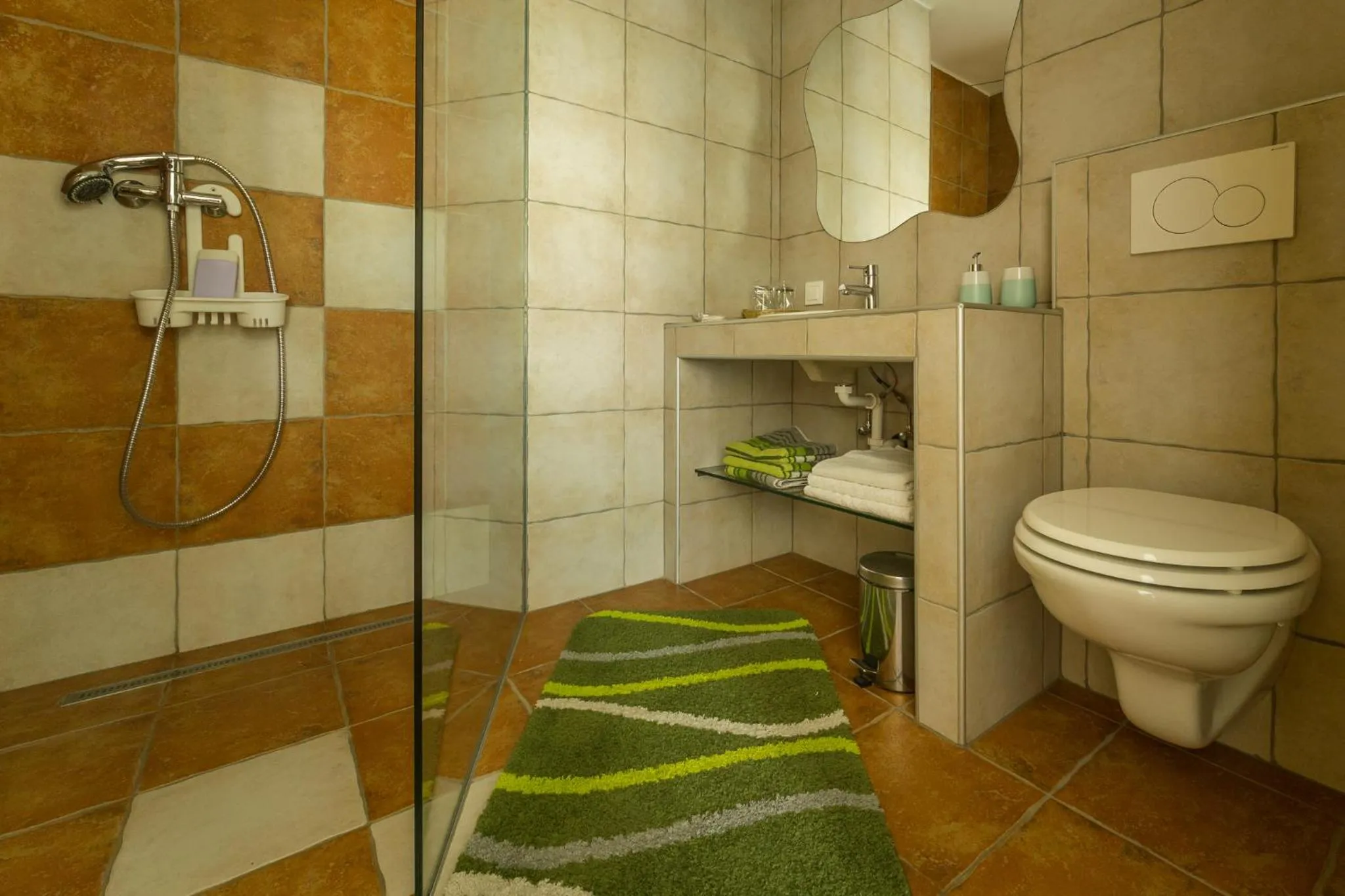 Shower in Aparthotel Pr' Jakapč'