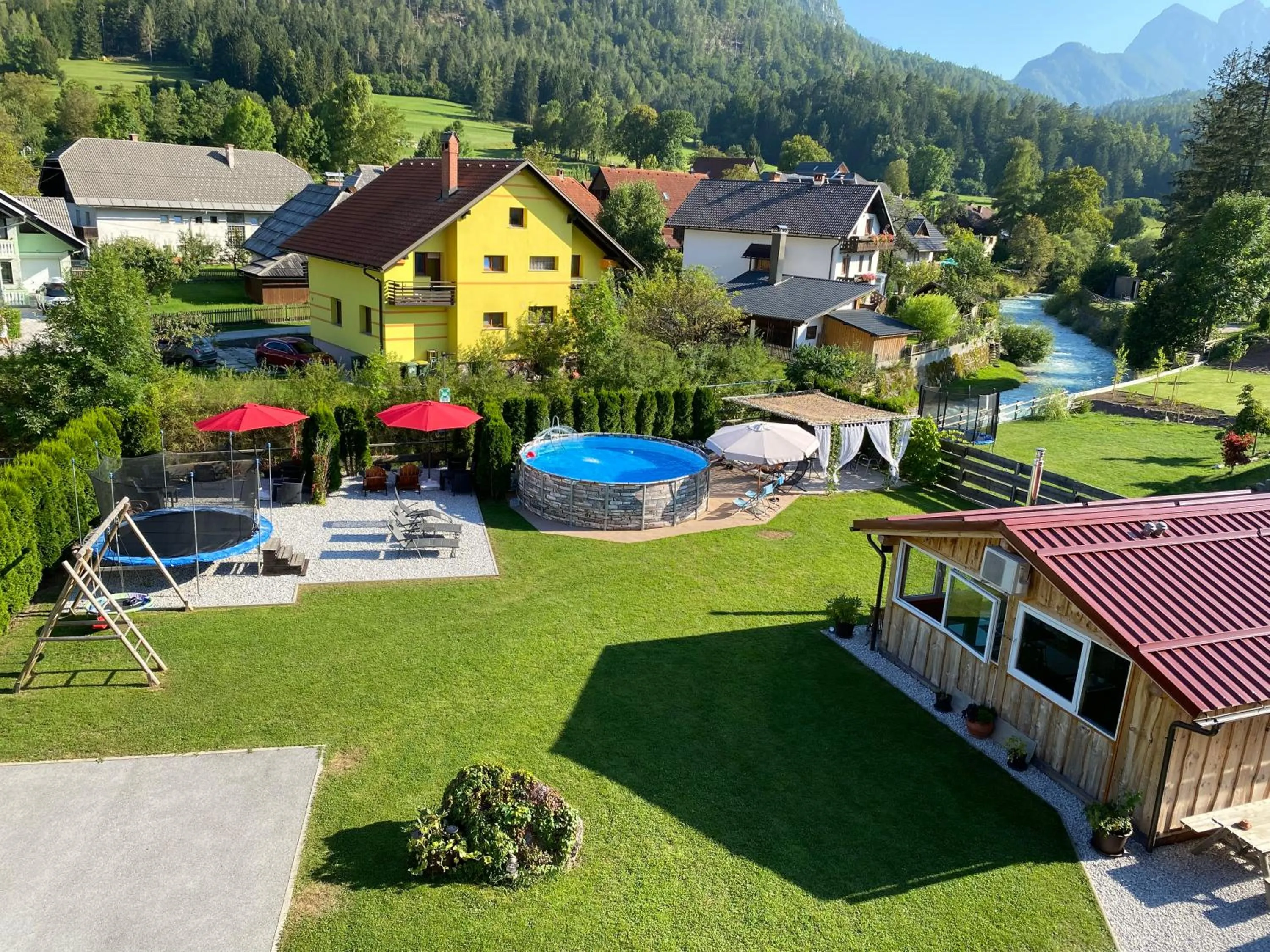 Garden in Aparthotel Pr' Jakapč'