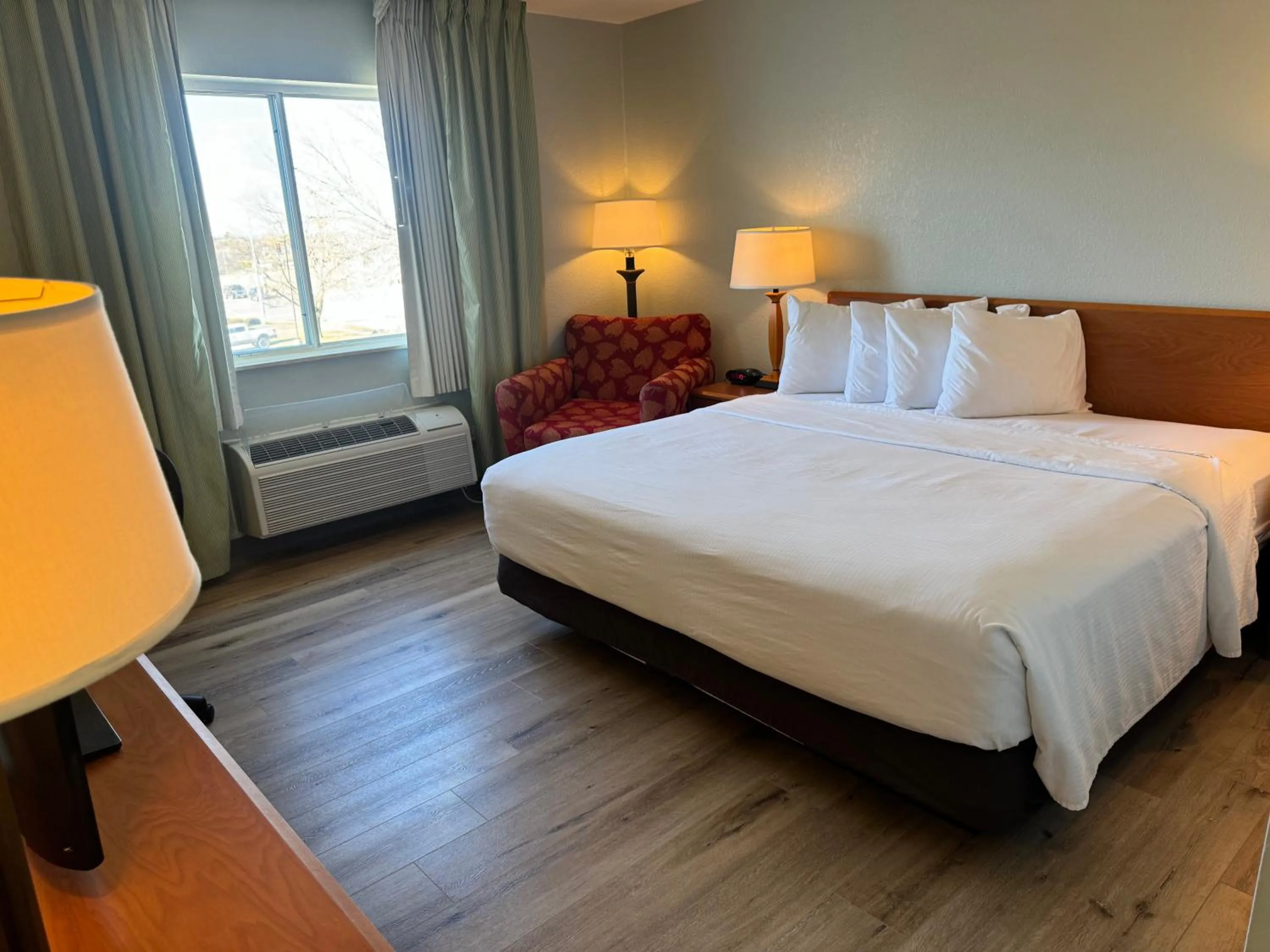 Bed in Wingate by Wyndham Sioux City