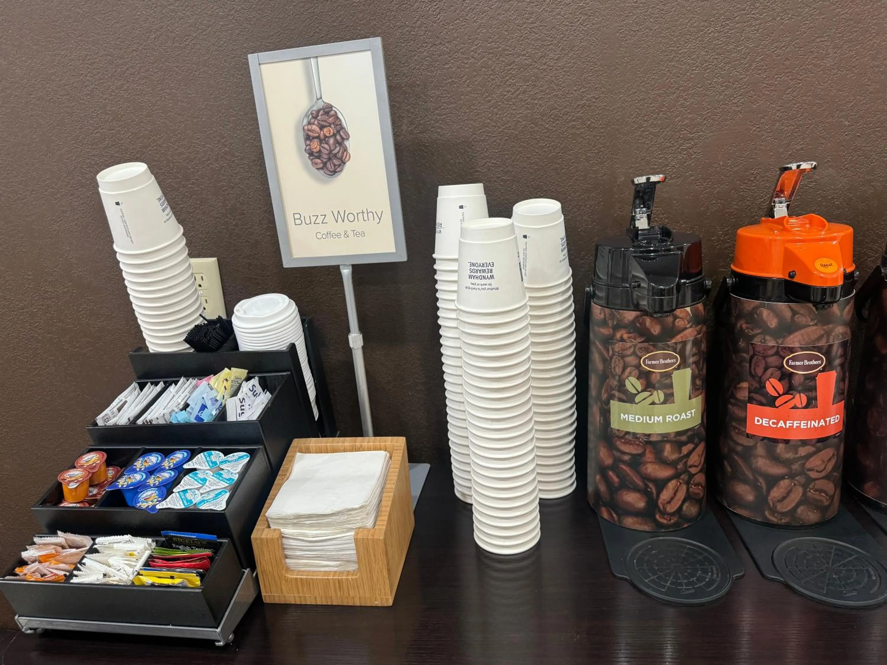 Coffee/tea facilities in Wingate by Wyndham Sioux City