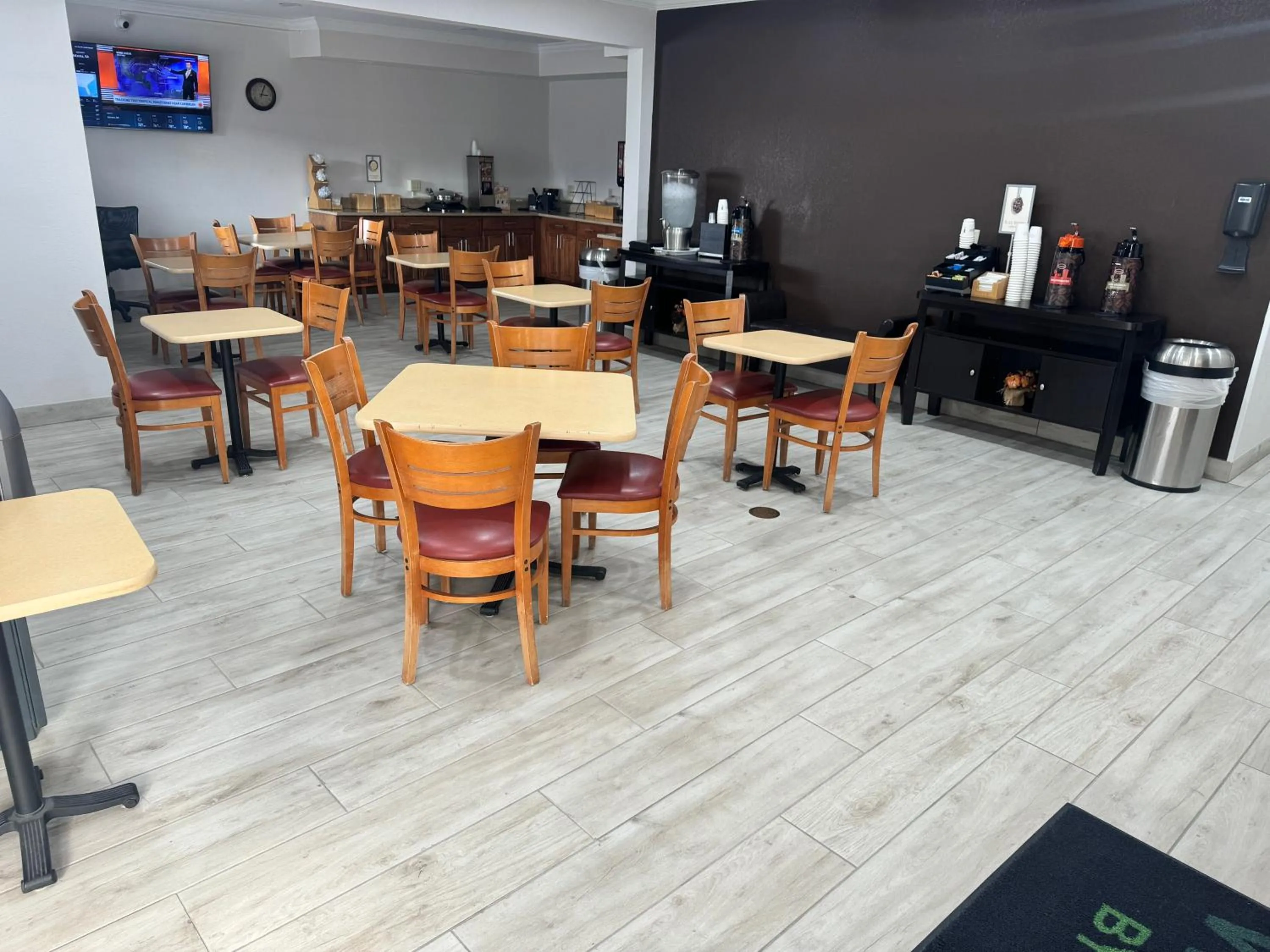 Restaurant/places to eat in Wingate by Wyndham Sioux City
