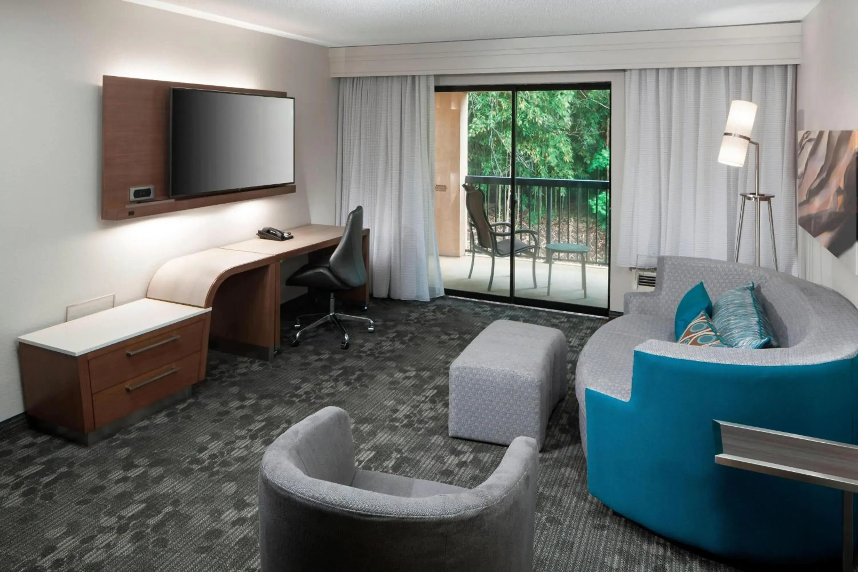 King Suite in Courtyard Tuscaloosa King Suite in Courtyard Tuscaloosa