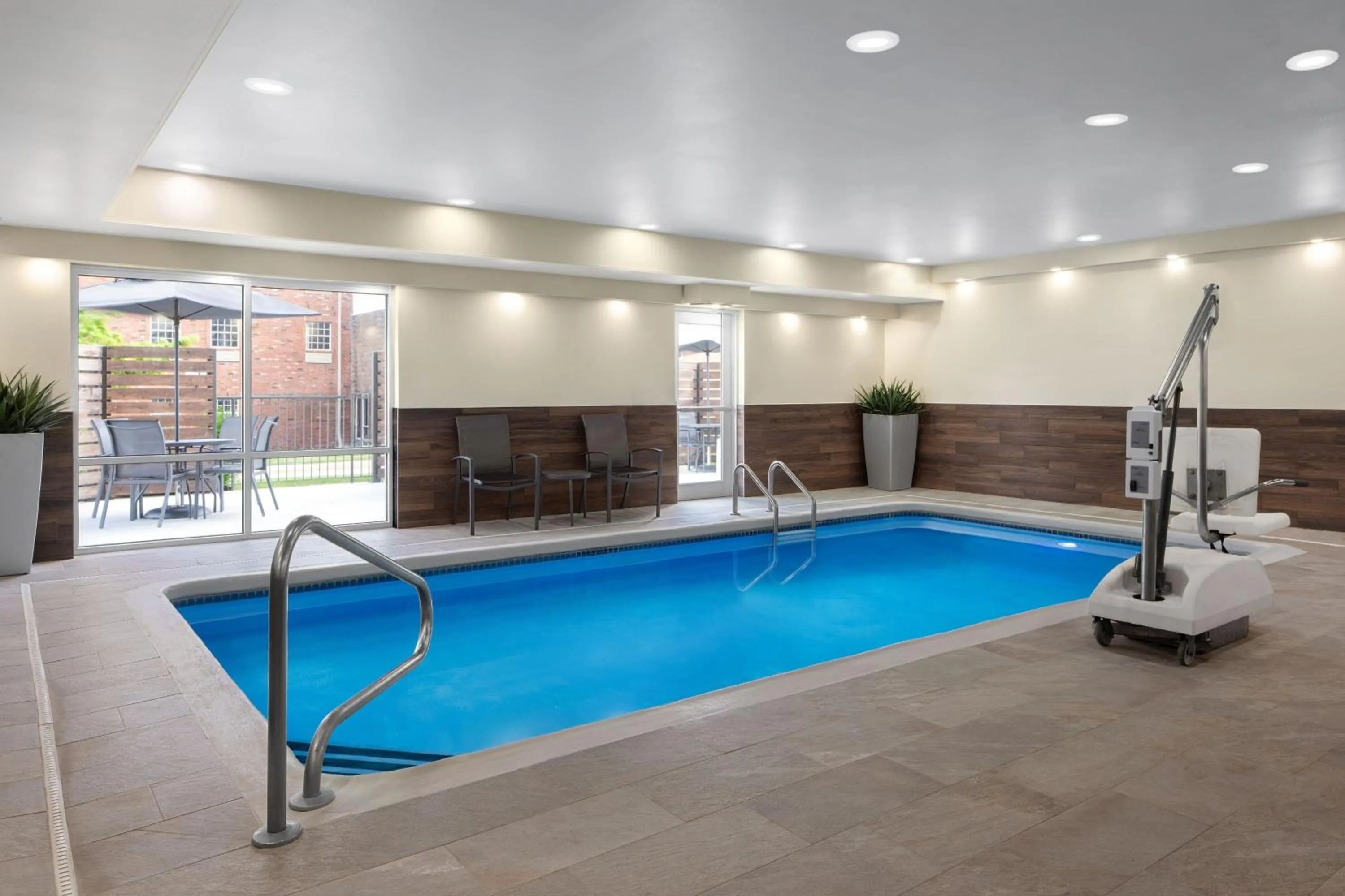 Swimming pool in Fairfield Inn Fort Leonard Wood St. Robert
