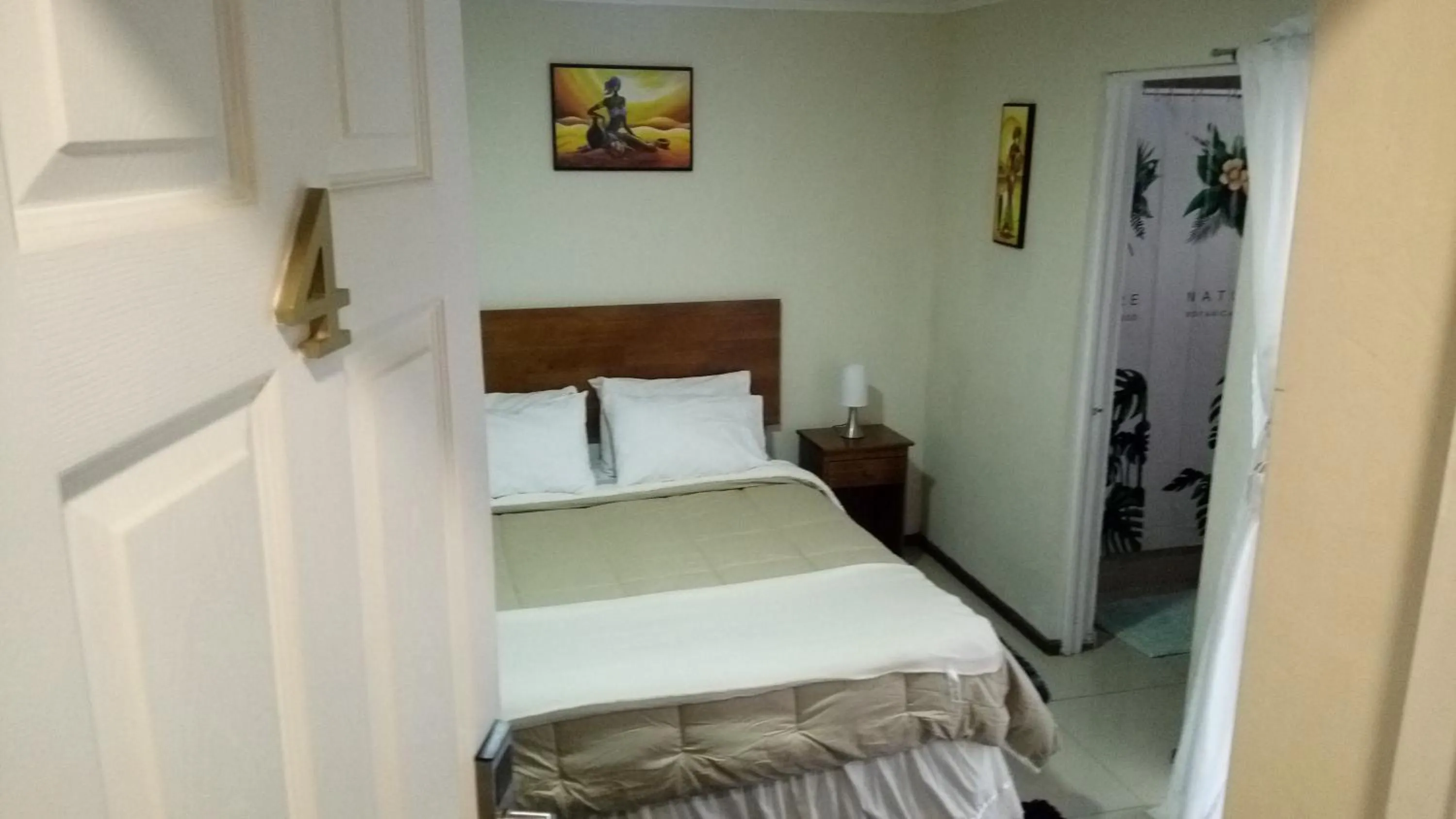 Bed in Hostal Los Castaños