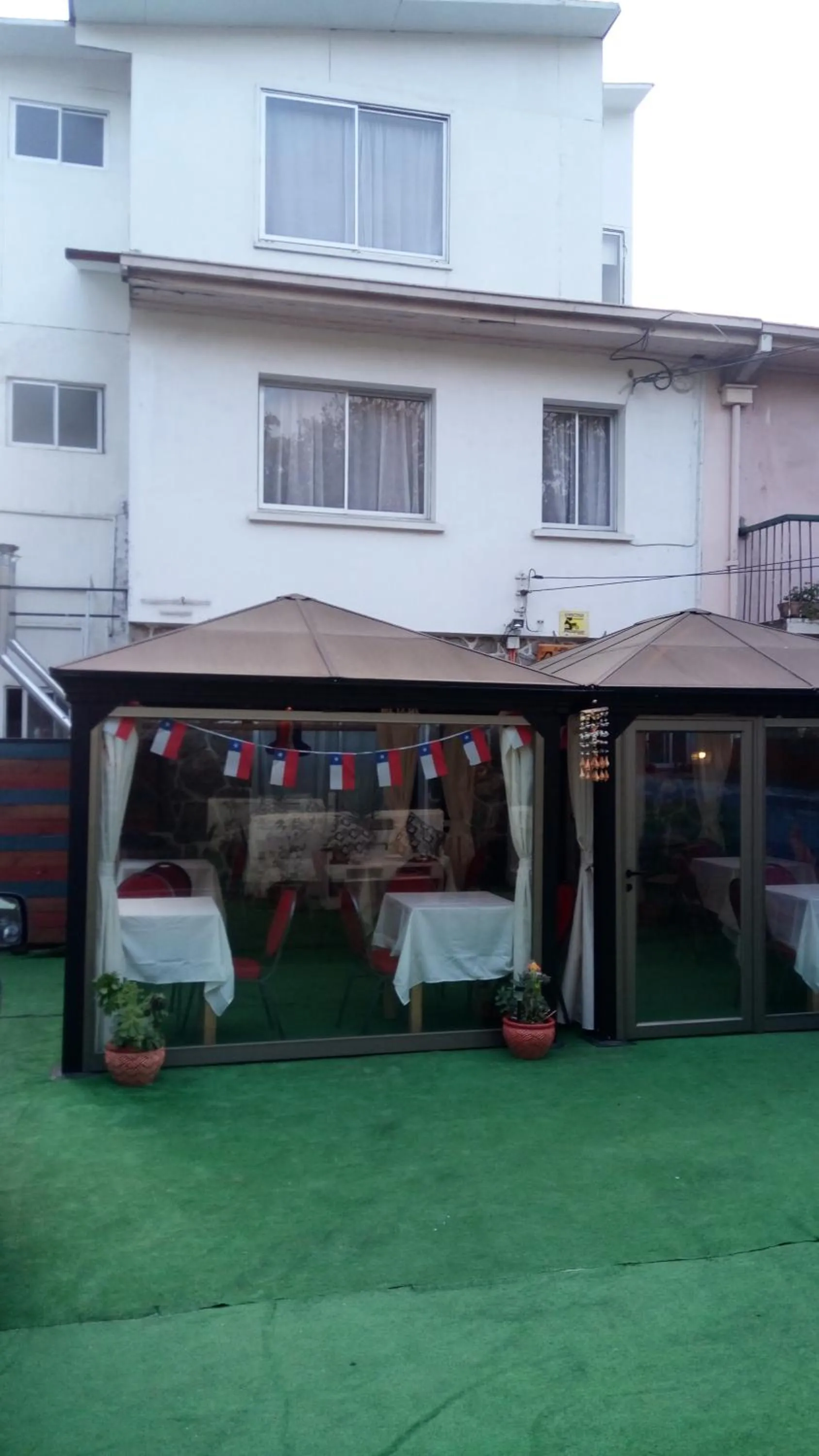 Property building in Hostal Los Castaños