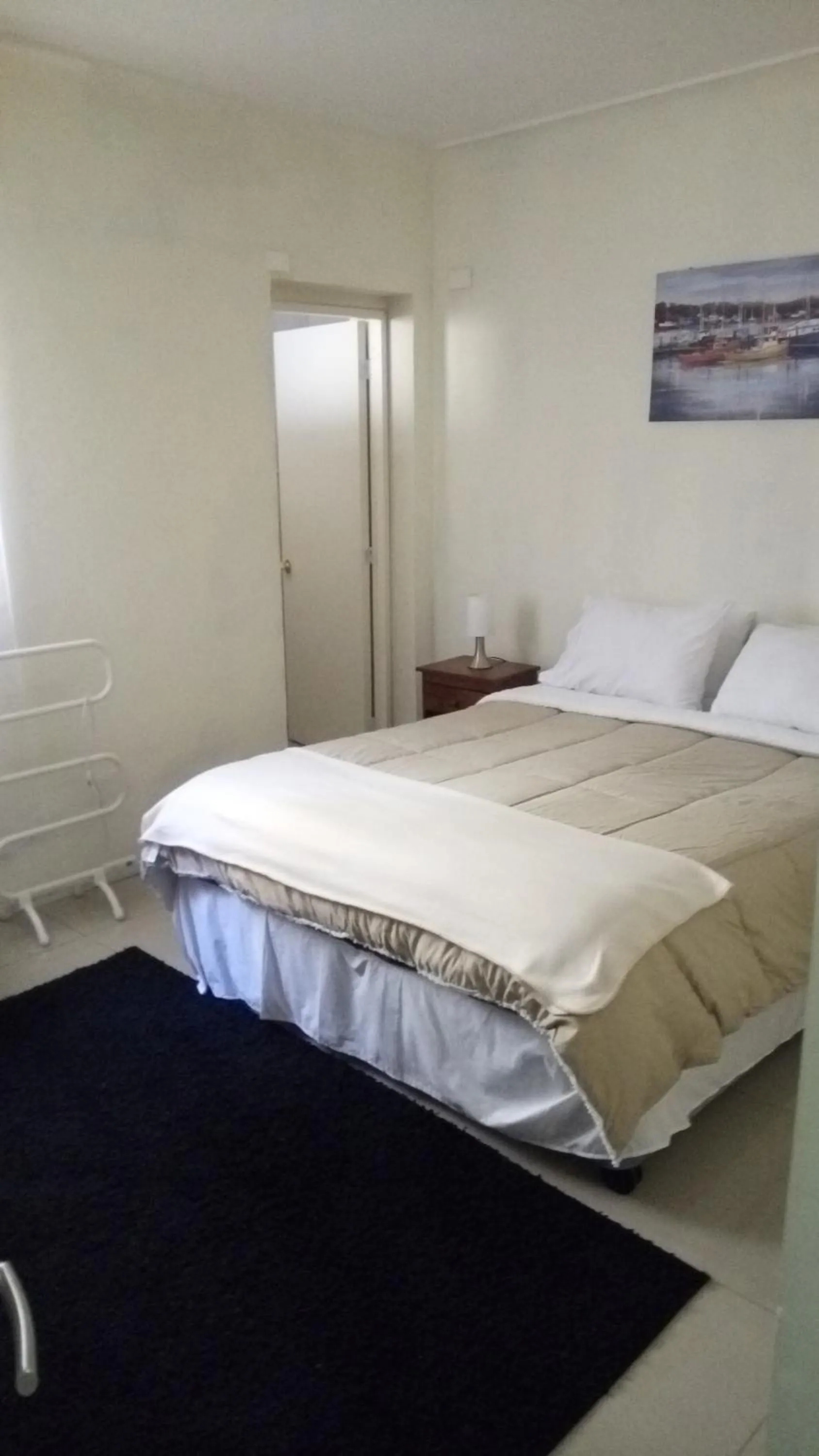 Photo of the whole room, Bed in Hostal Los Castaños