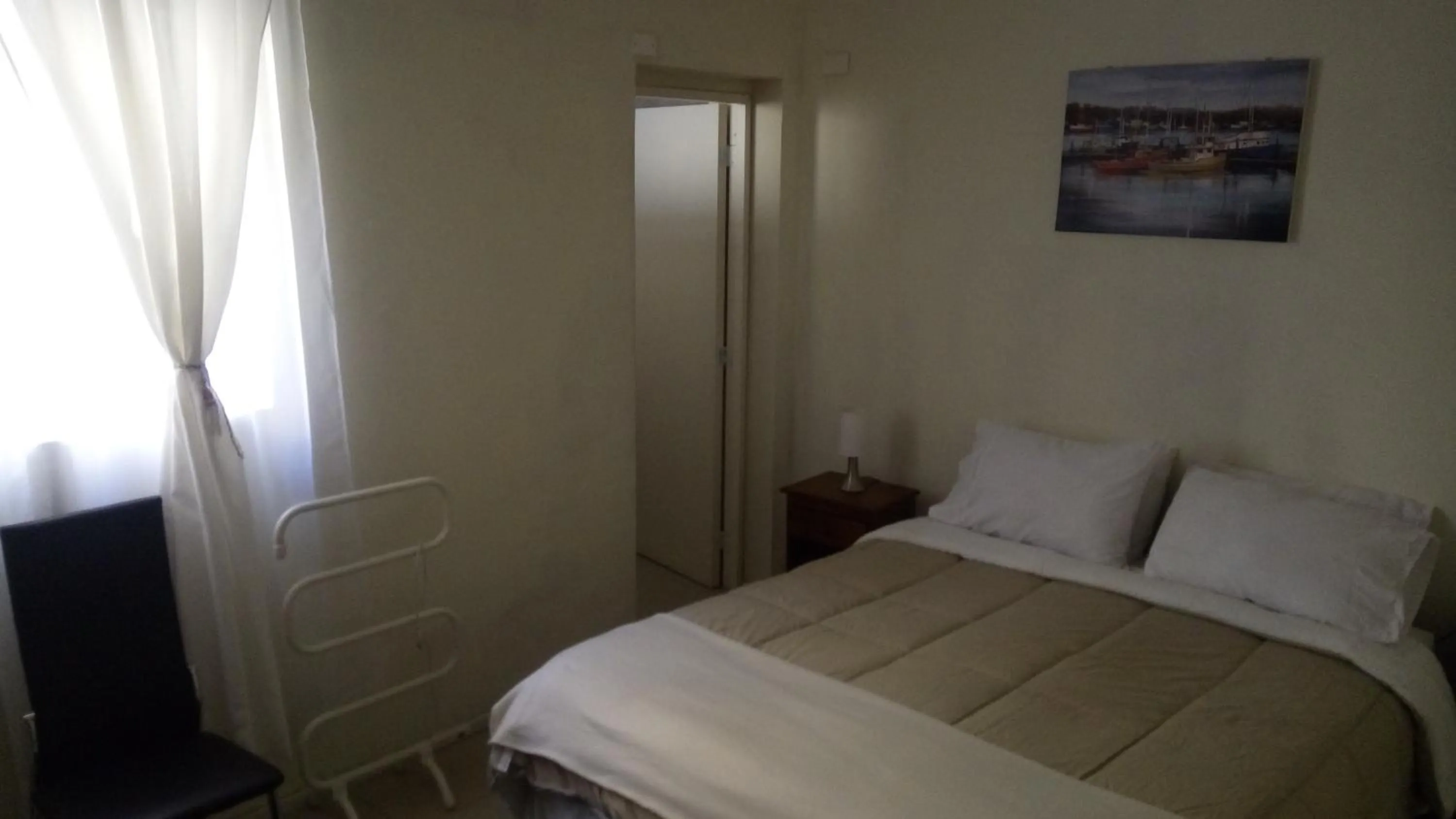 Bed in Hostal Los Castaños