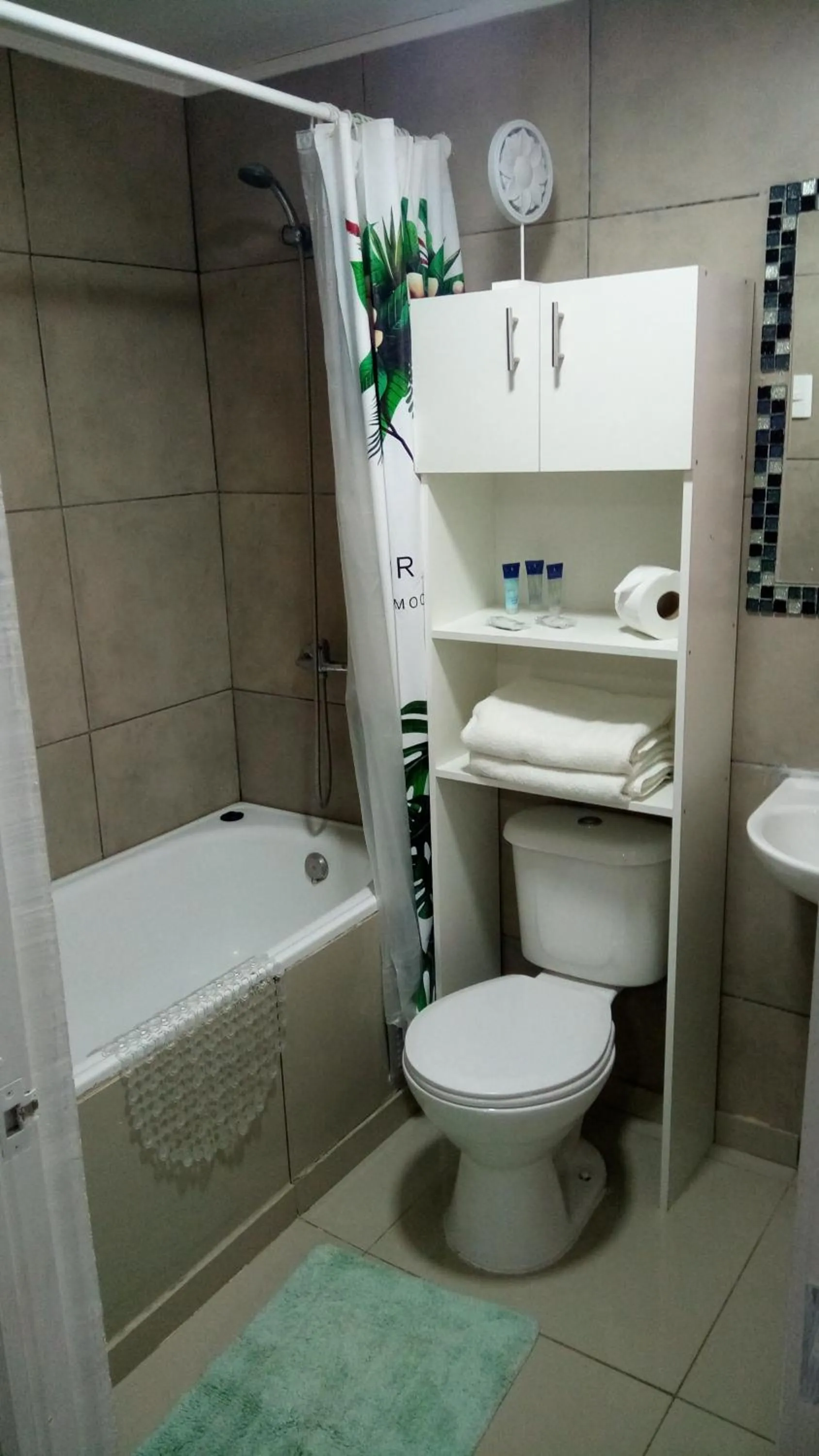 Bathroom in Hostal Los Castaños