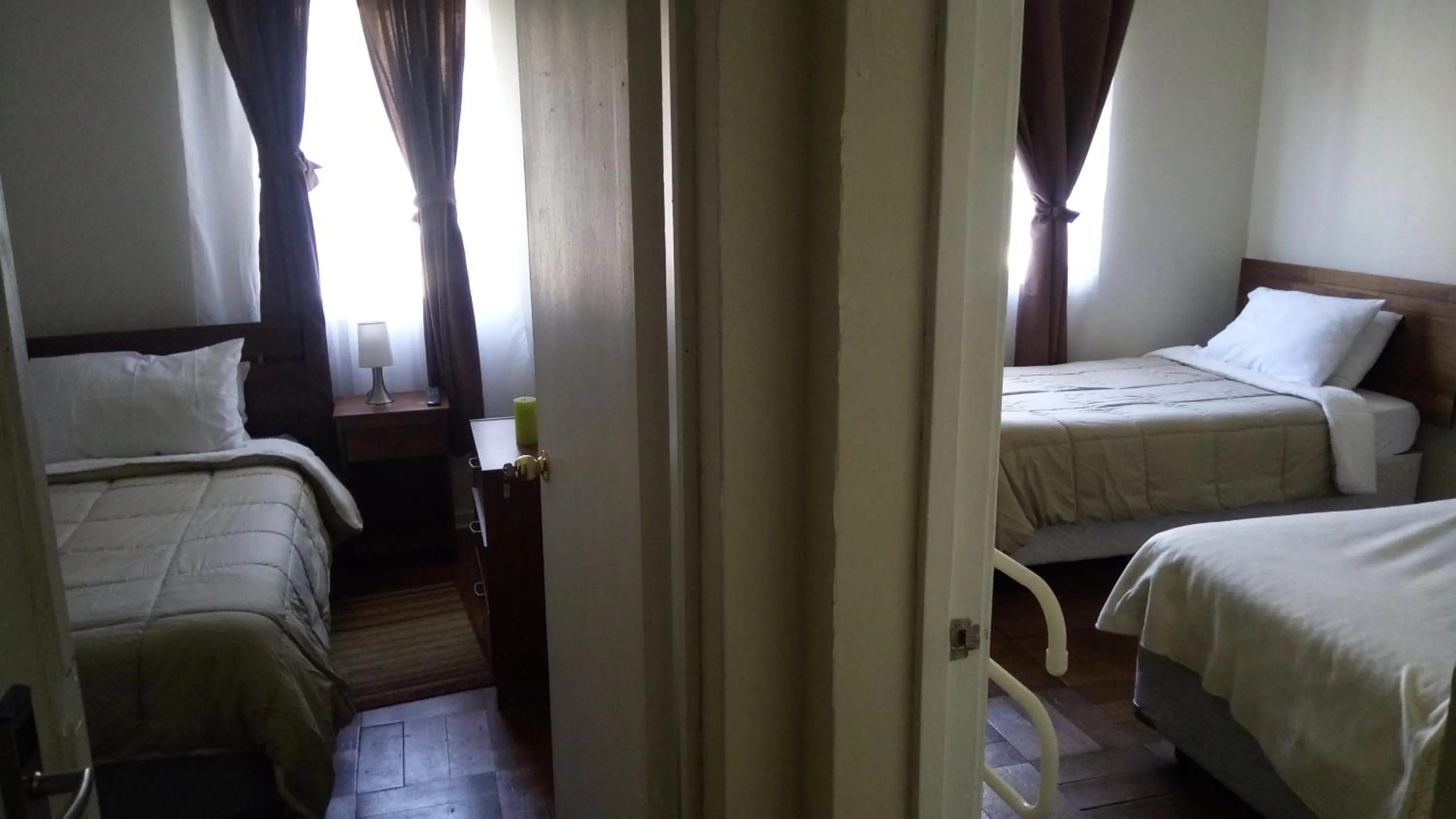 Photo of the whole room, Bed in Hostal Los Castaños