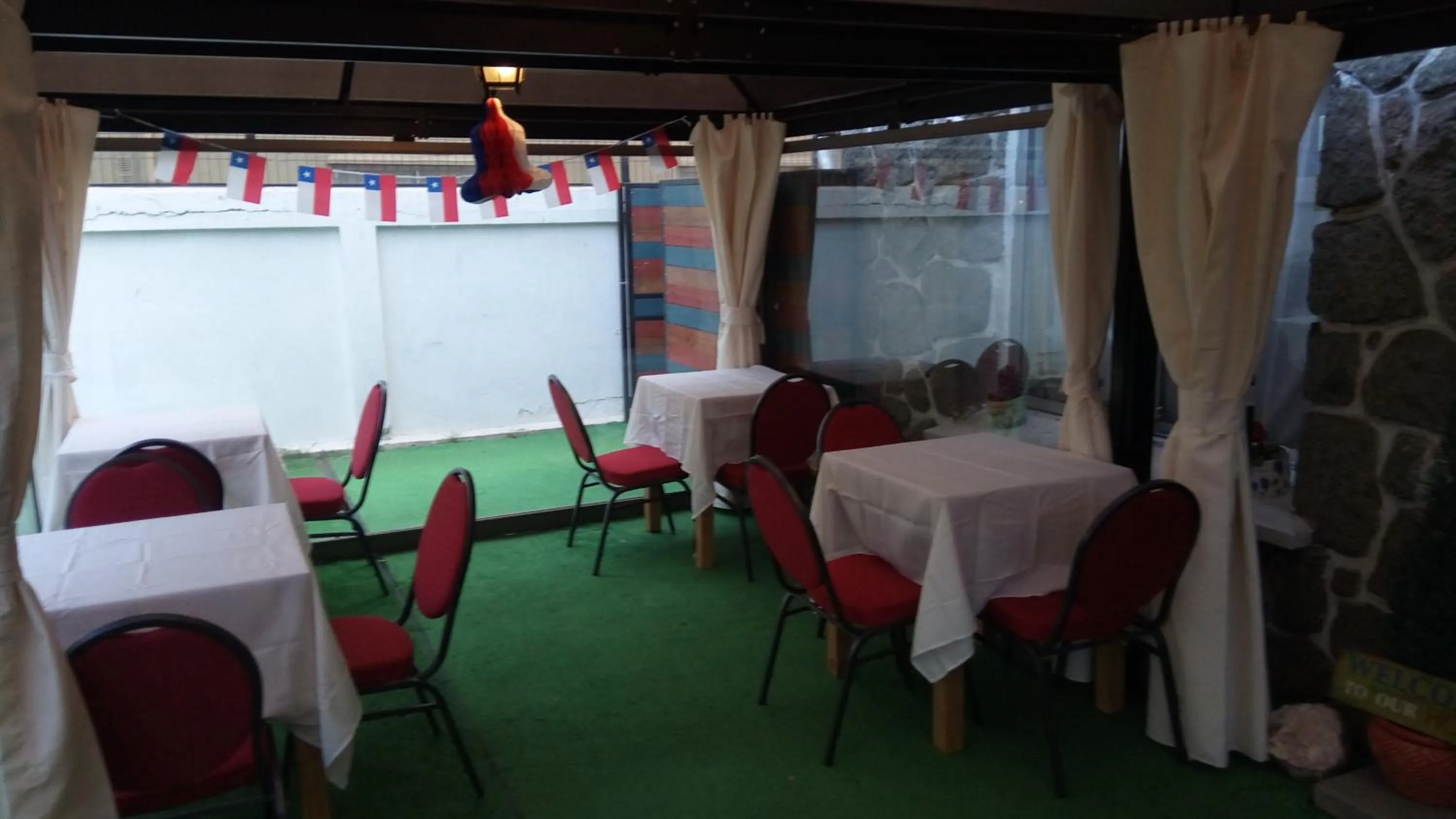 Balcony/Terrace in Hostal Los Castaños