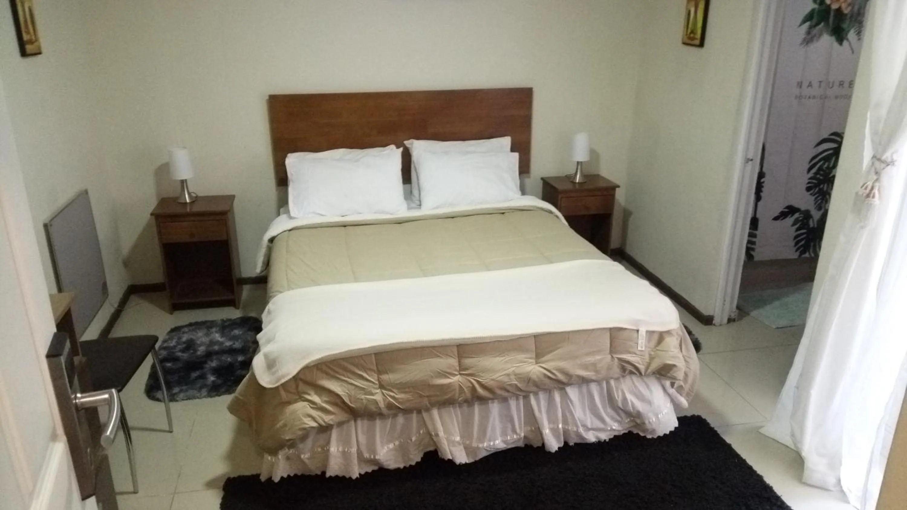 Bed in Hostal Los Castaños