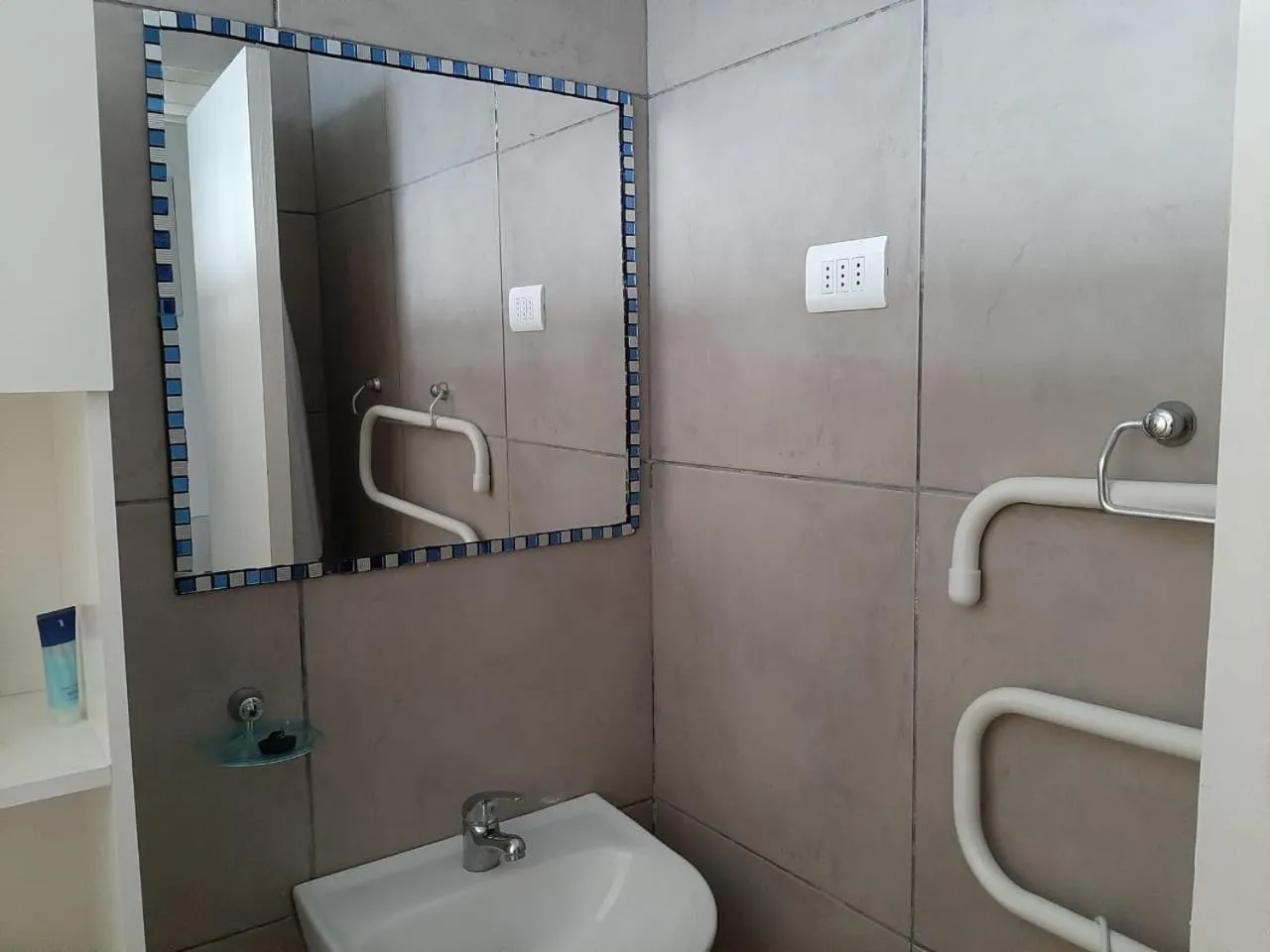 Bathroom in Hostal Los Castaños