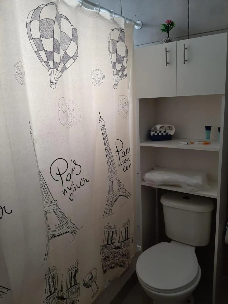 Bathroom in Hostal Los Castaños