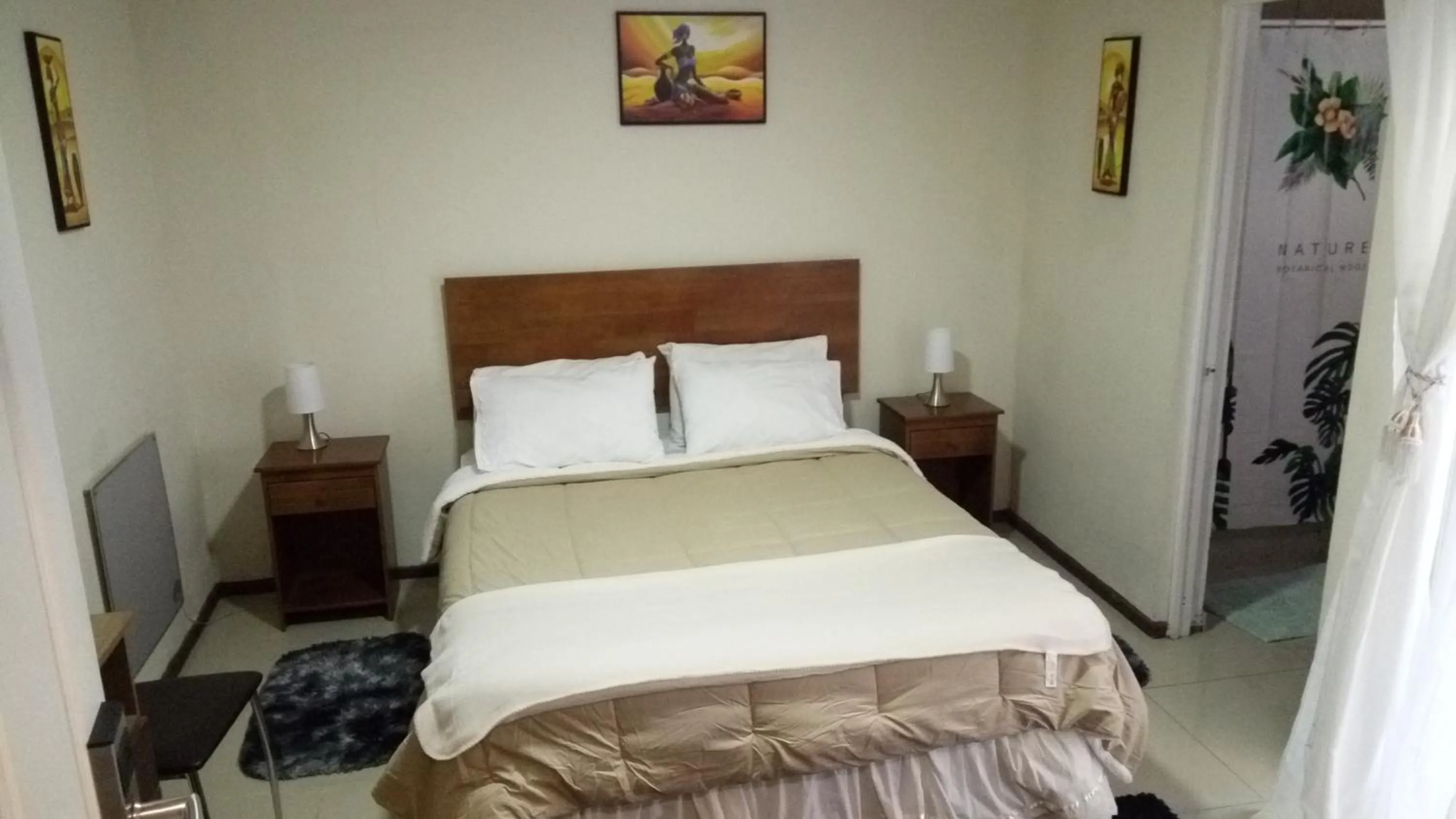 Photo of the whole room, Bed in Hostal Los Castaños