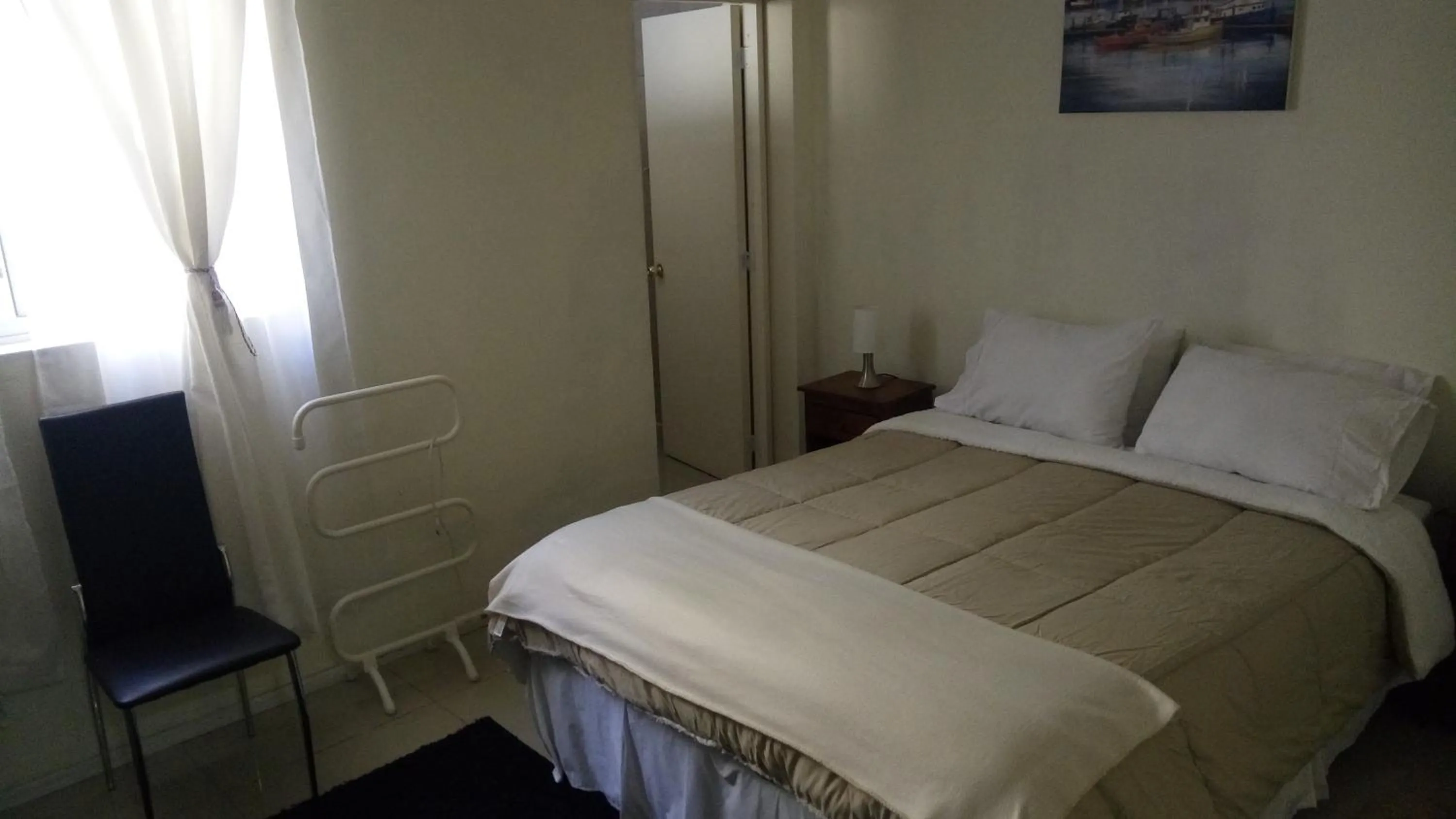 Bed in Hostal Los Castaños