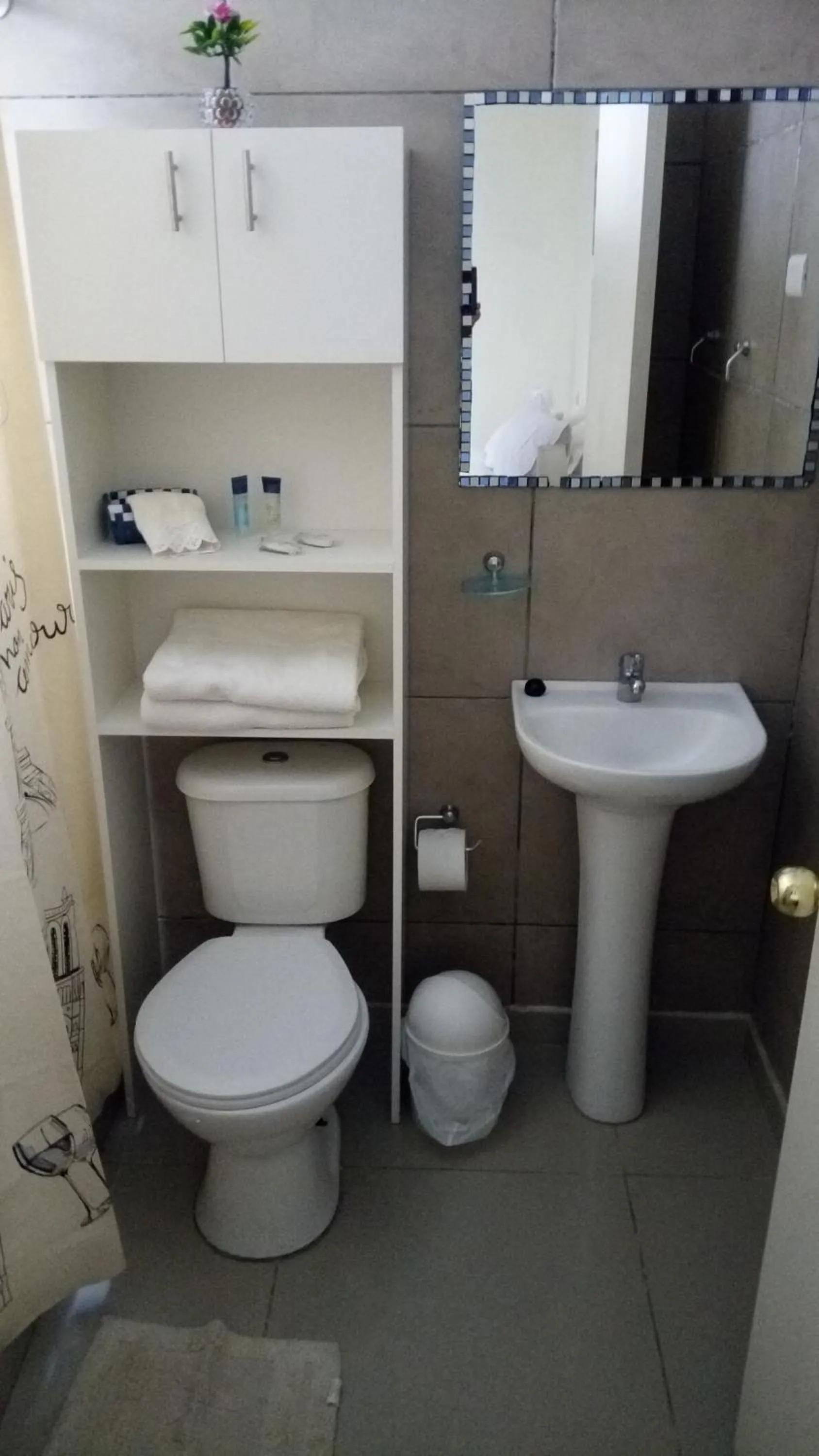 Bathroom in Hostal Los Castaños