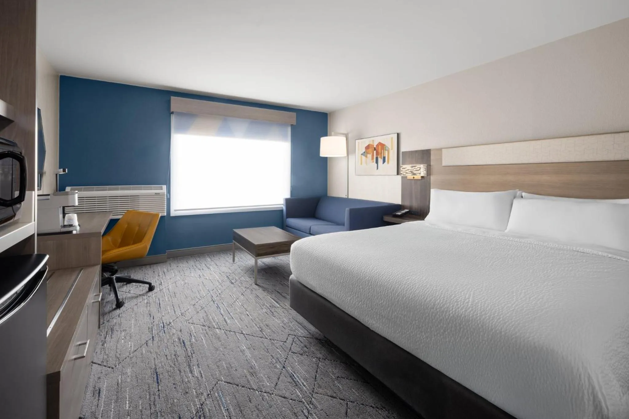 Photo of the whole room, Bed in Holiday Inn Express Tifton by IHG