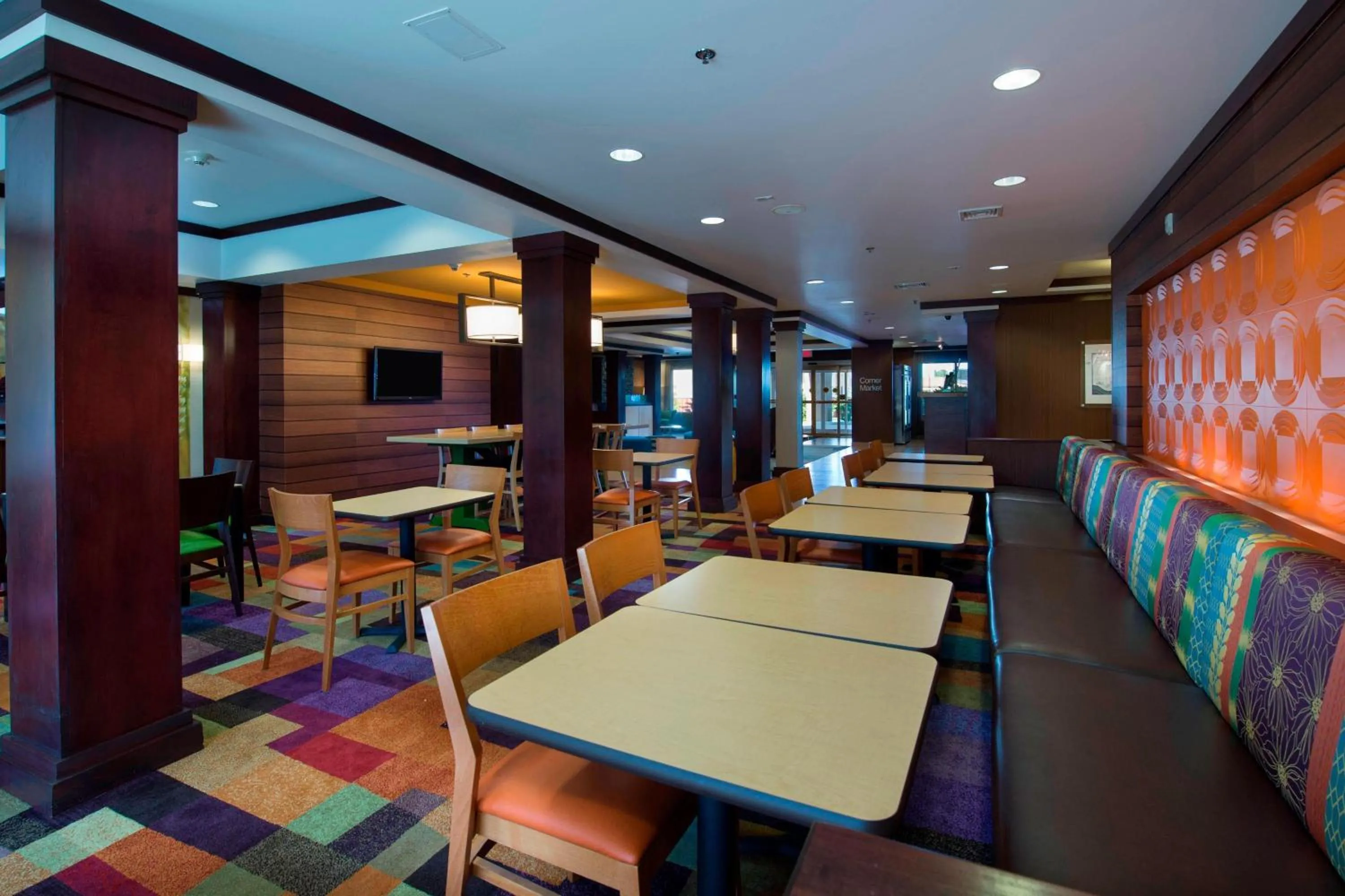 Restaurant/places to eat in Fairfield Inn and Suites by Marriott Tifton