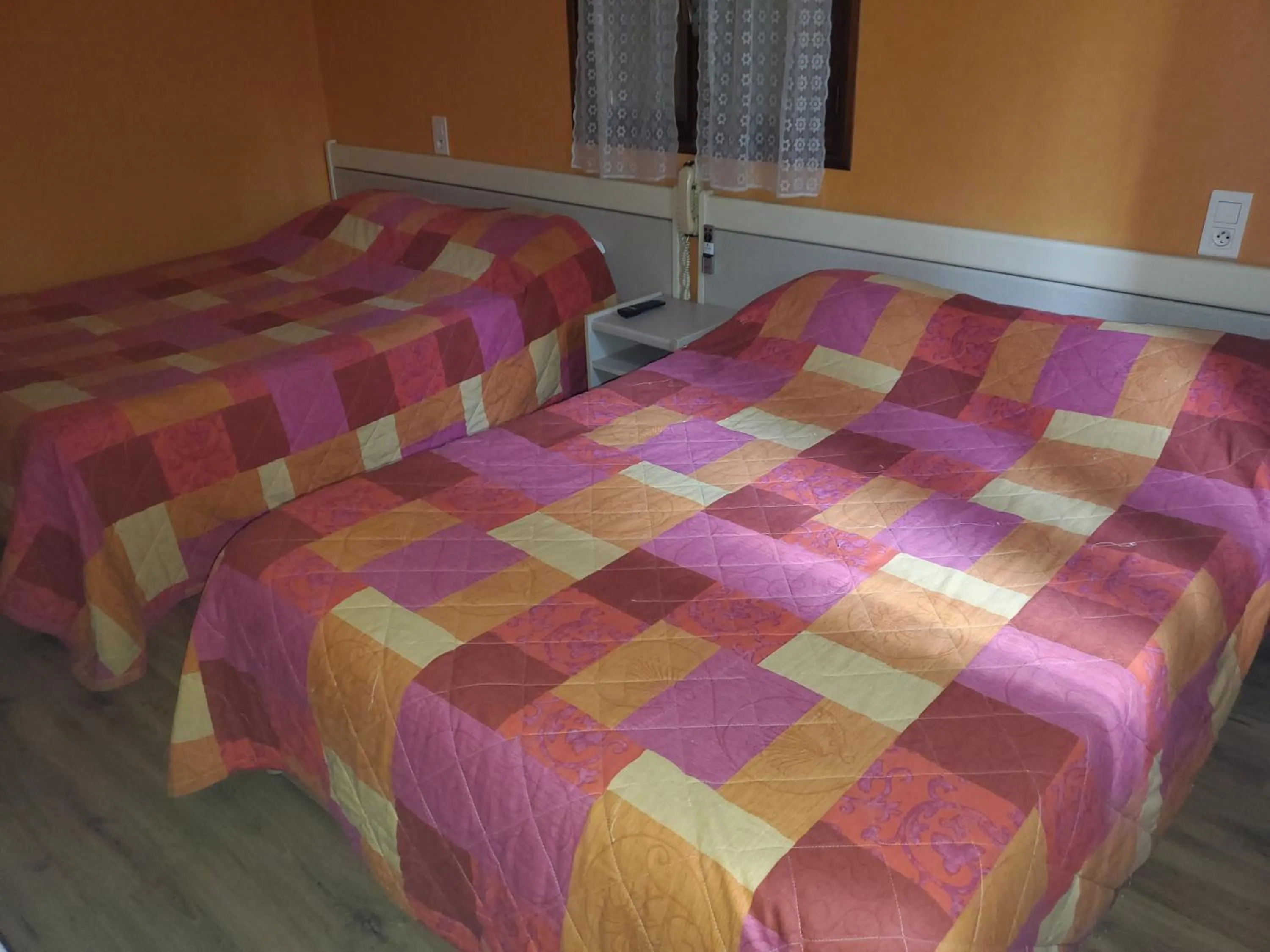 Property building in Hotel des Voyageurs