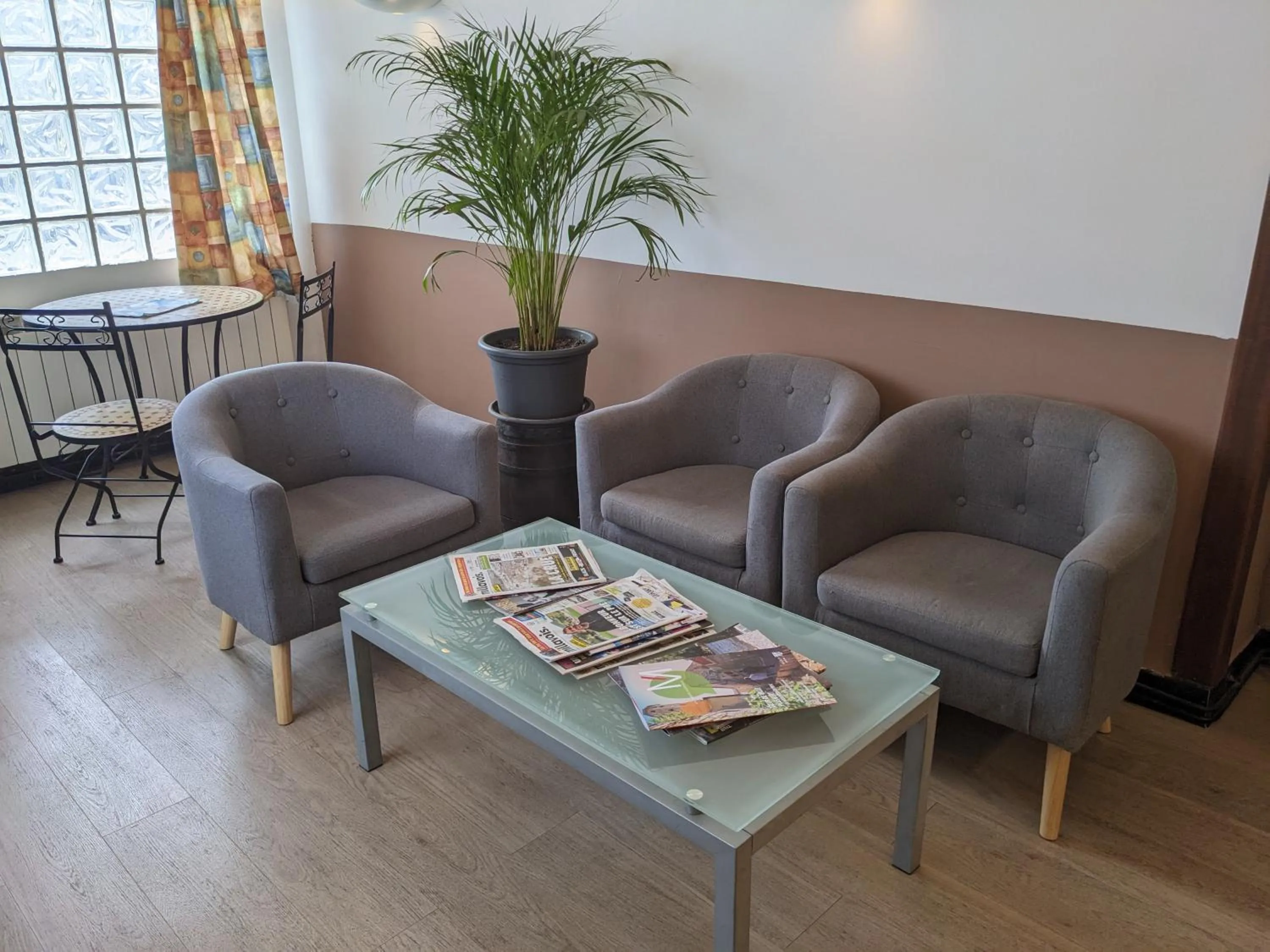 Lobby or reception in Hotel des Voyageurs