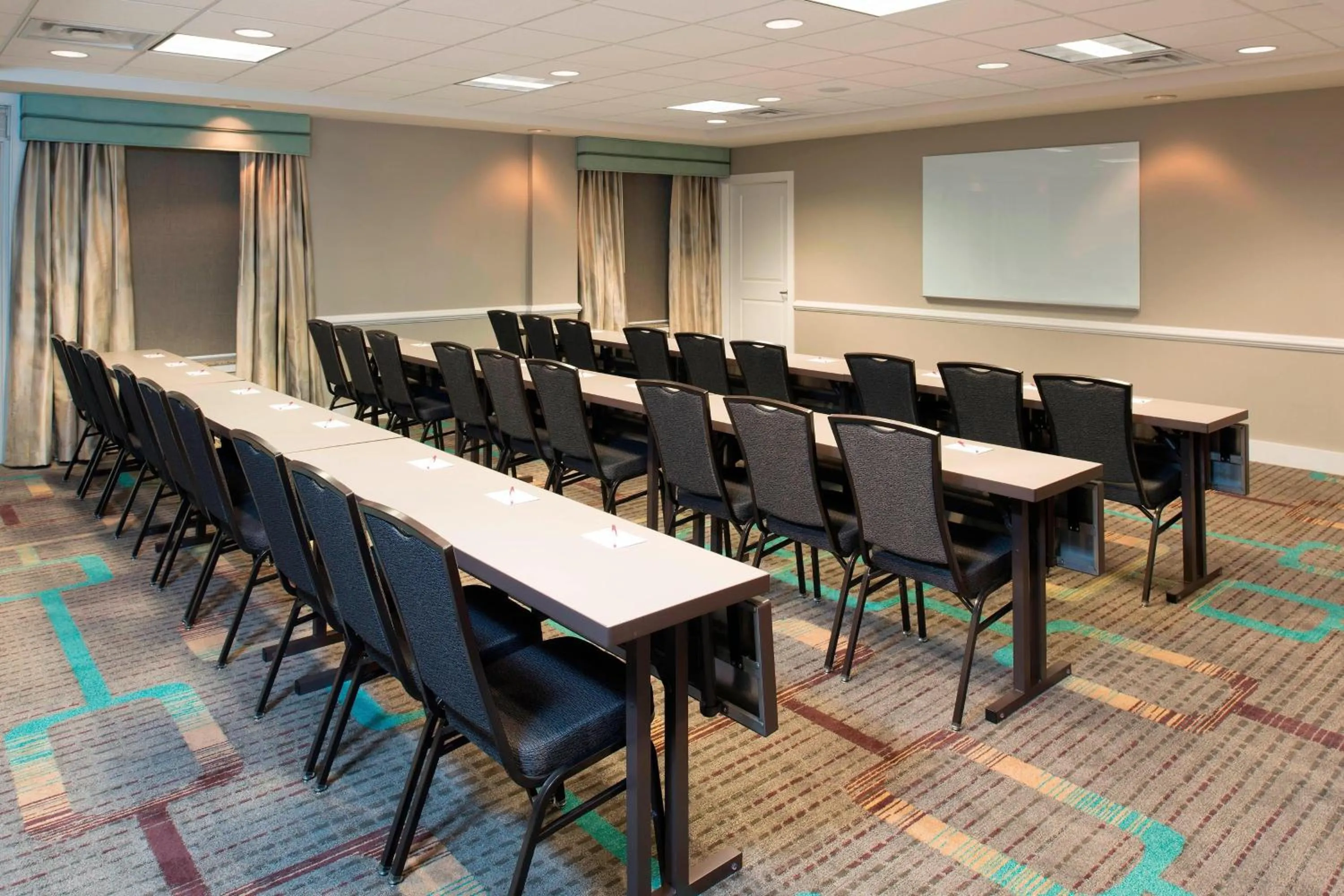 Meeting/conference room in Residence Inn Toledo Maumee