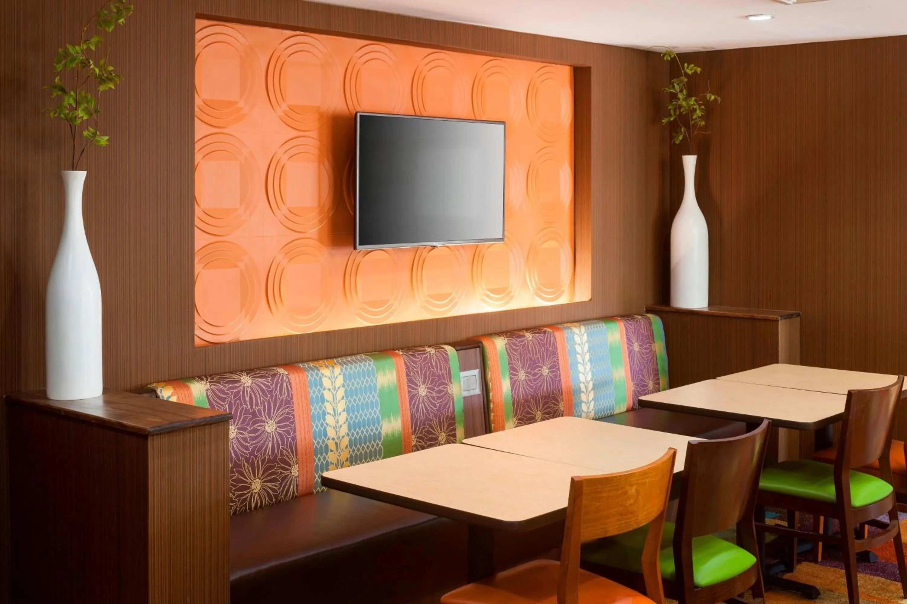 Breakfast in Fairfield Inn Tuscaloosa