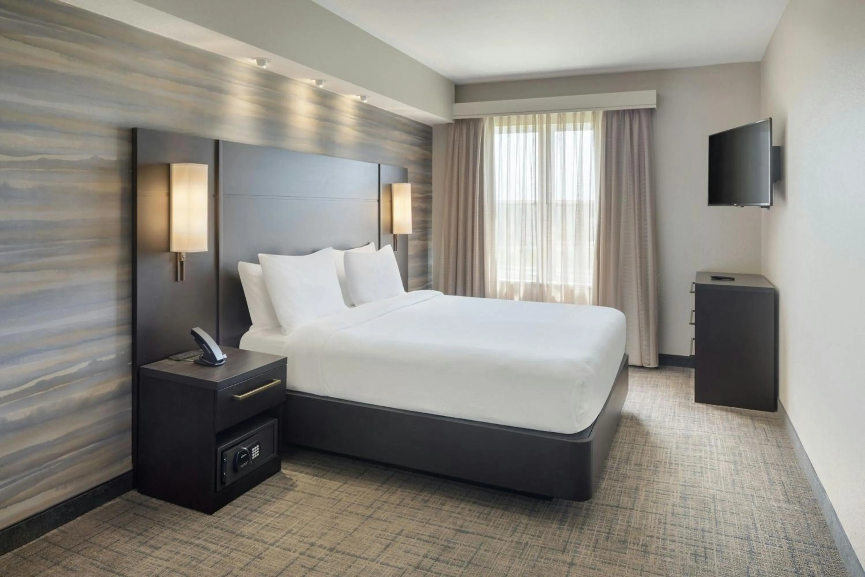 Bedroom, Bed in Residence Inn Tampa Suncoast Parkway at NorthPointe Village