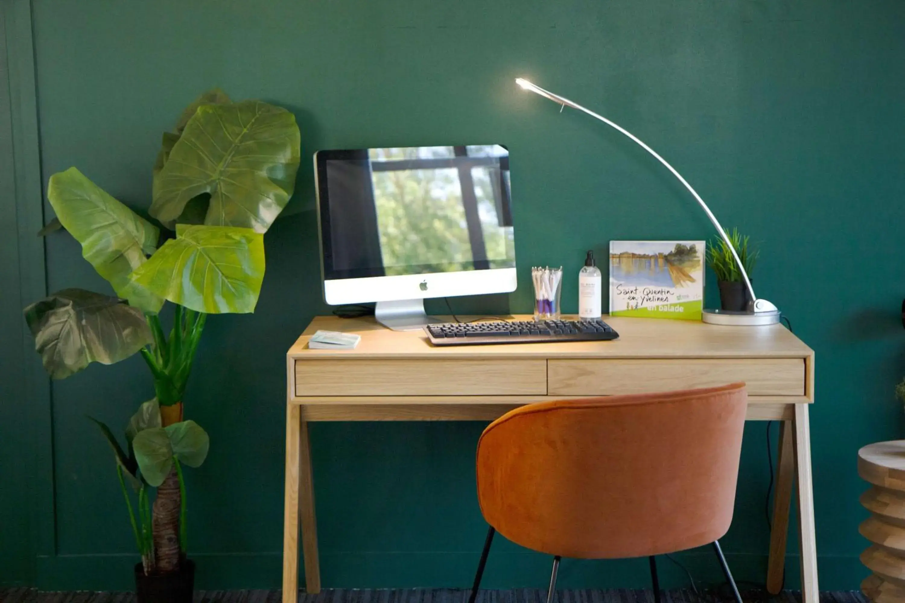 Lobby or reception in Hôtel Best Western The Wish Versailles Lobby or reception in Hôtel Best Western The Wish Versailles