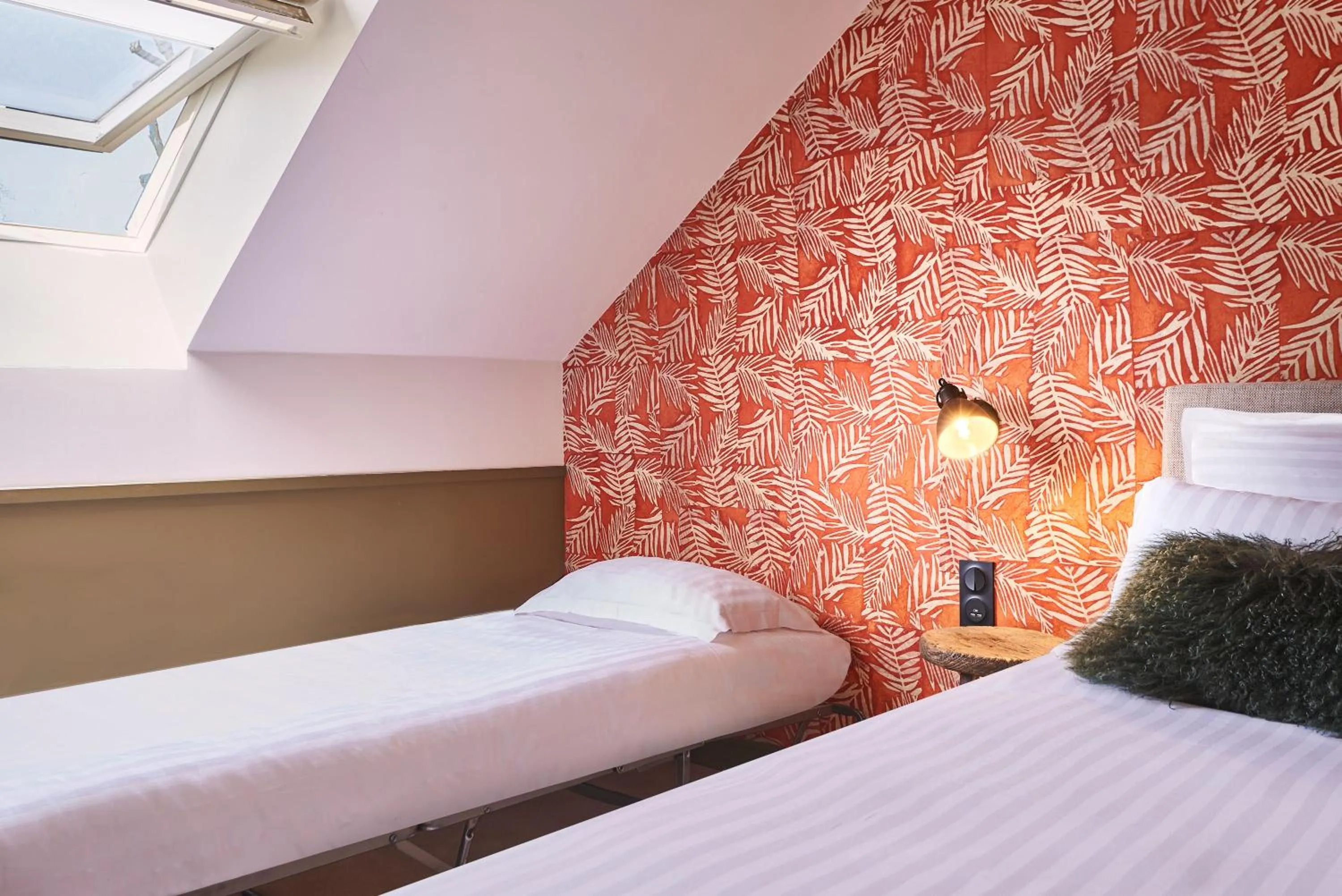 Bed in Château De Villiers-Le-Mahieu