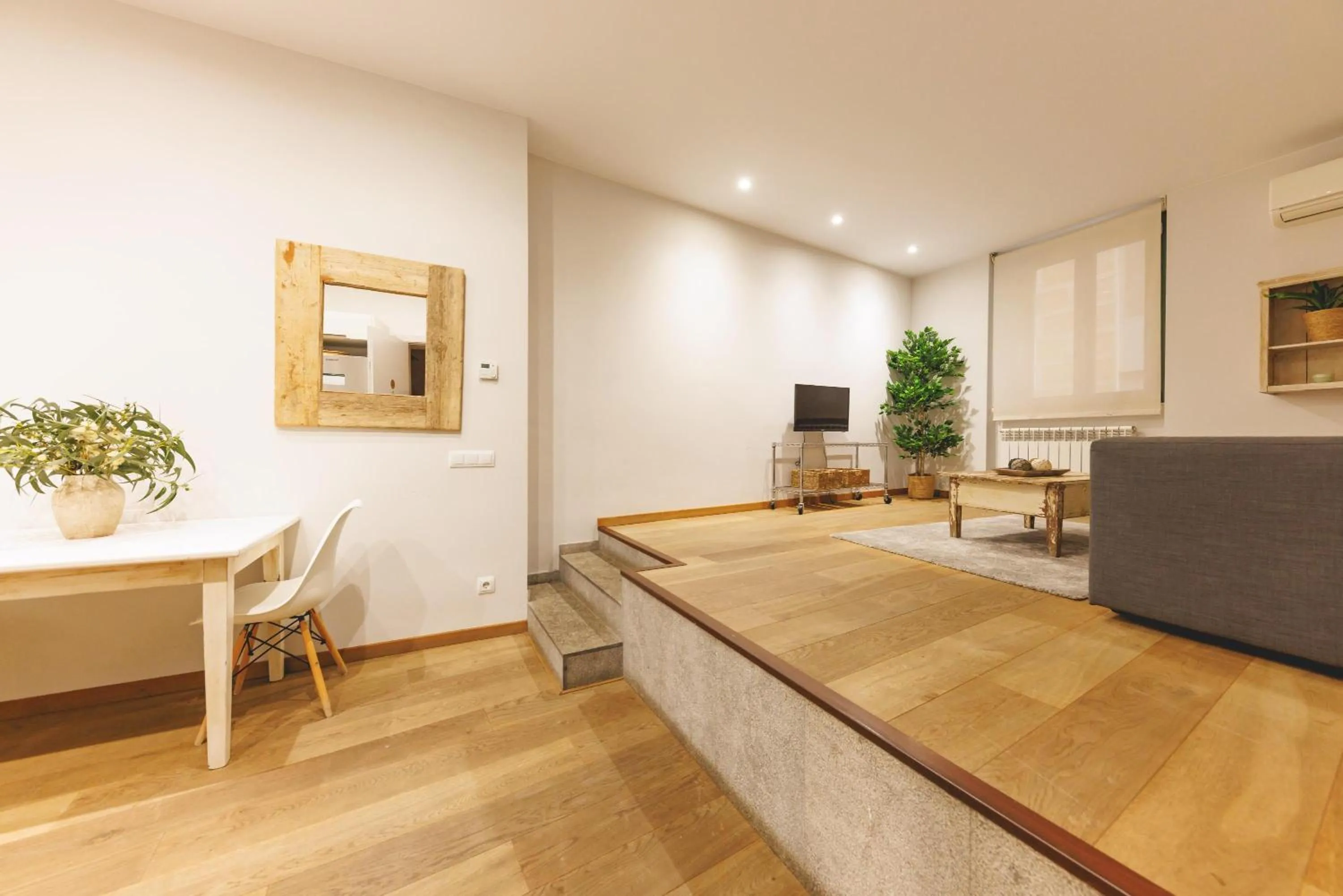 Living room in Bravissimo Força 17, Barri Vell apartments