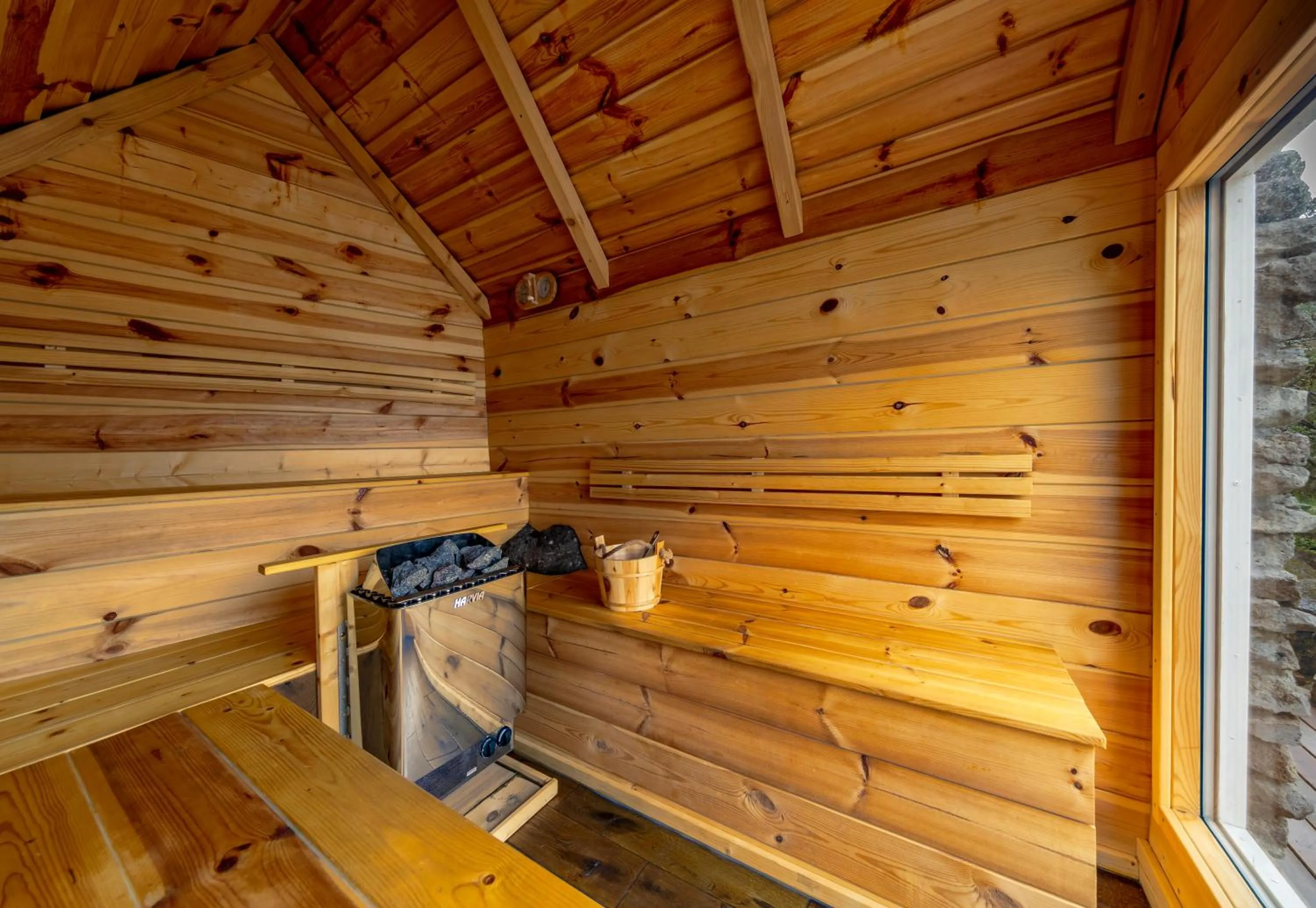 Patio in ICELAND SJF Villa, Hot tub & Outdoor Sauna Amazing Mountains and City View Over Reykjavík