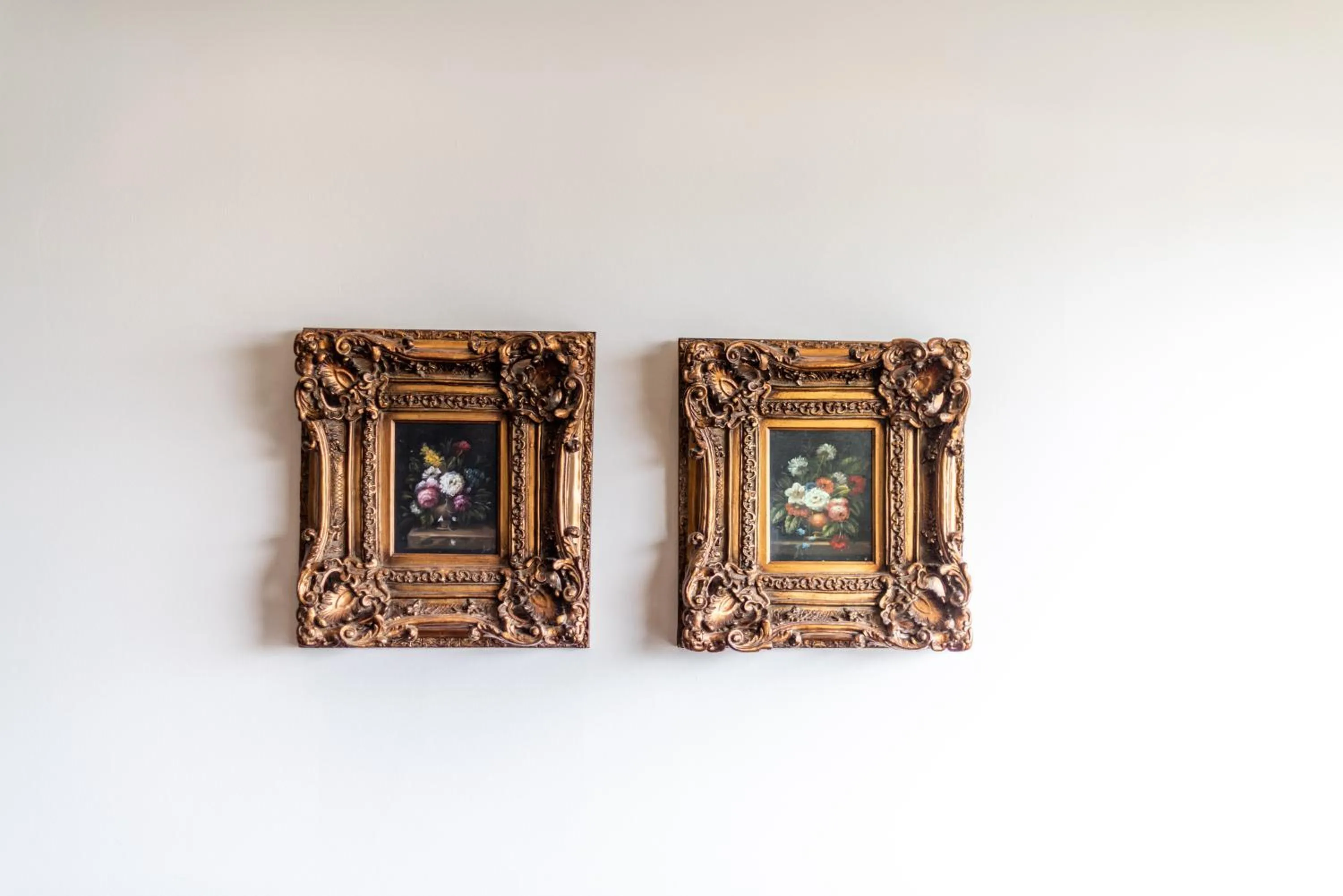 Living room in ICELAND SJF Villa, Hot tub & Outdoor Sauna Amazing Mountains and City View Over Reykjavík