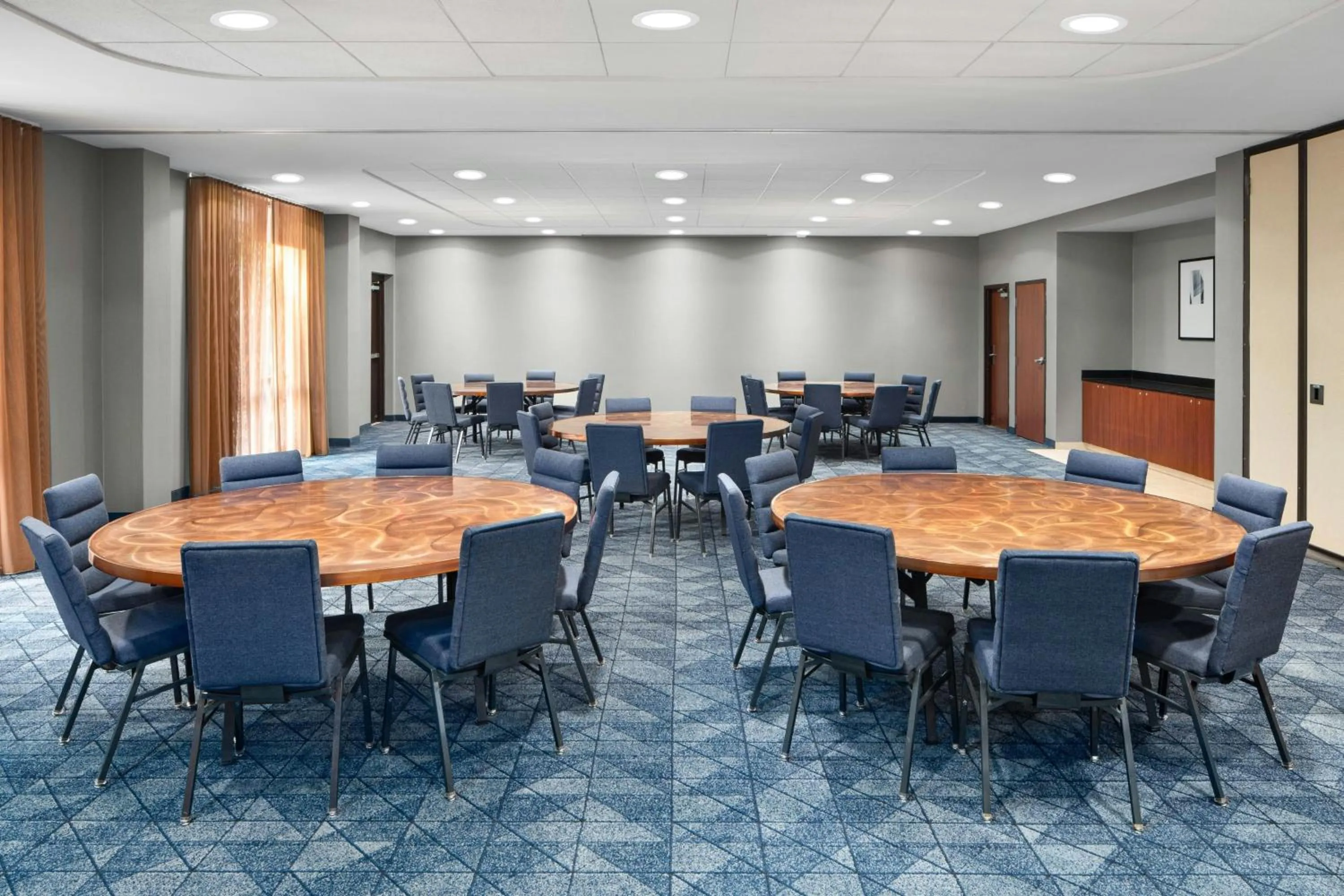 Meeting/conference room in Courtyard by Marriott Knoxville Airport Alcoa