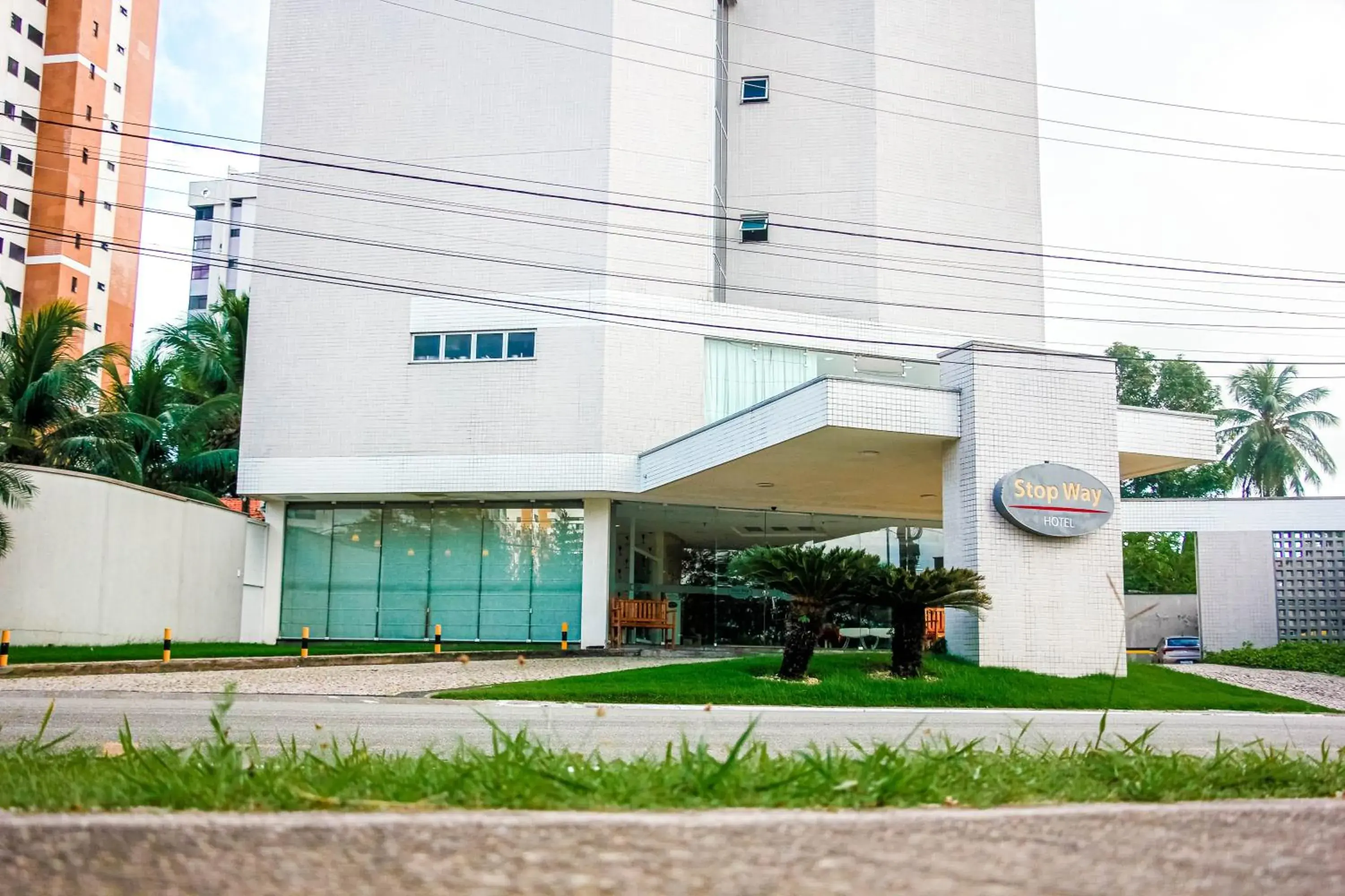 Property building in Stop Way Hotel São Luís Property building in Stop Way Hotel São Luís