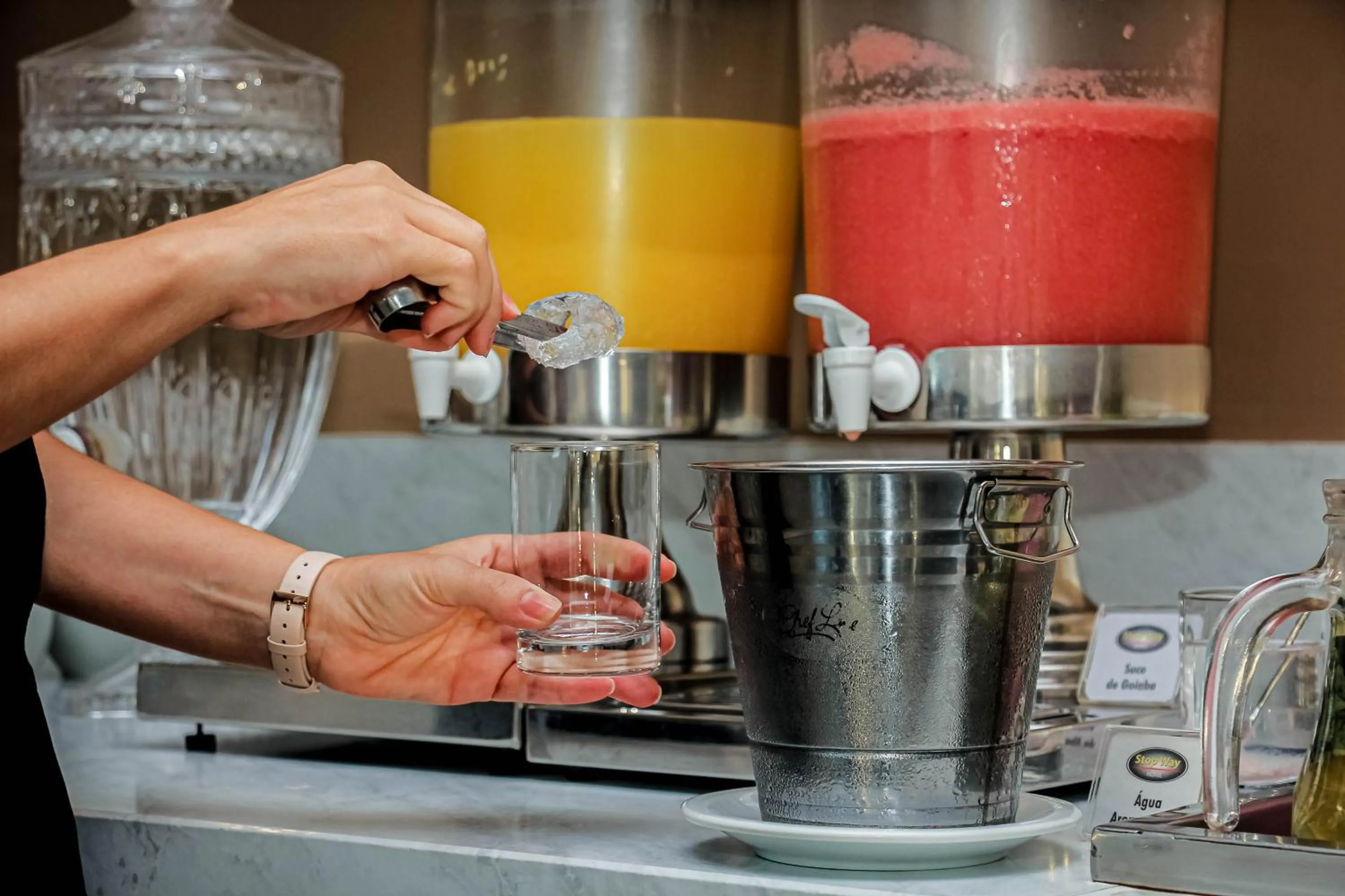 Breakfast in Stop Way Hotel São Luís
