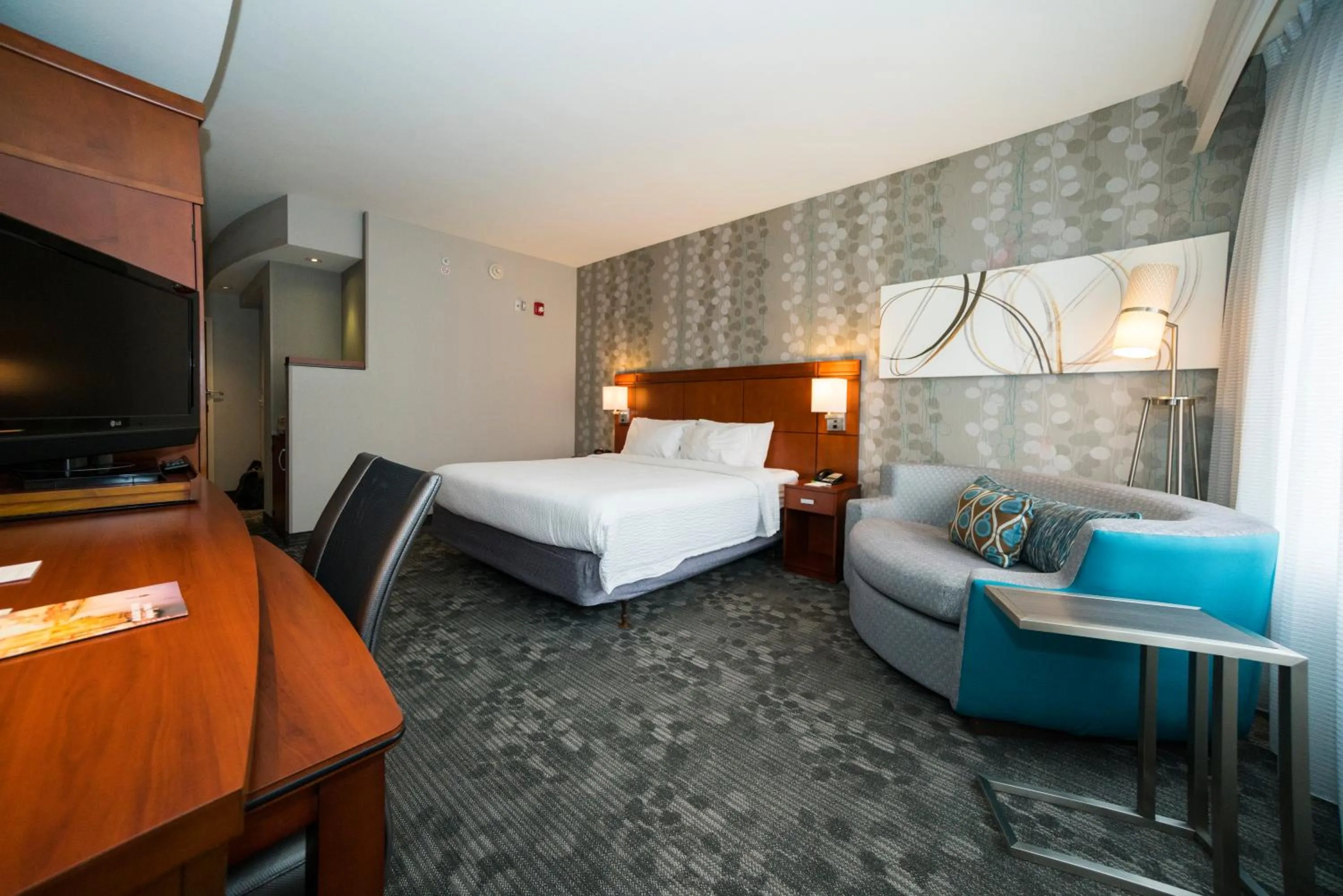 Bed in Courtyard by Marriott Vicksburg