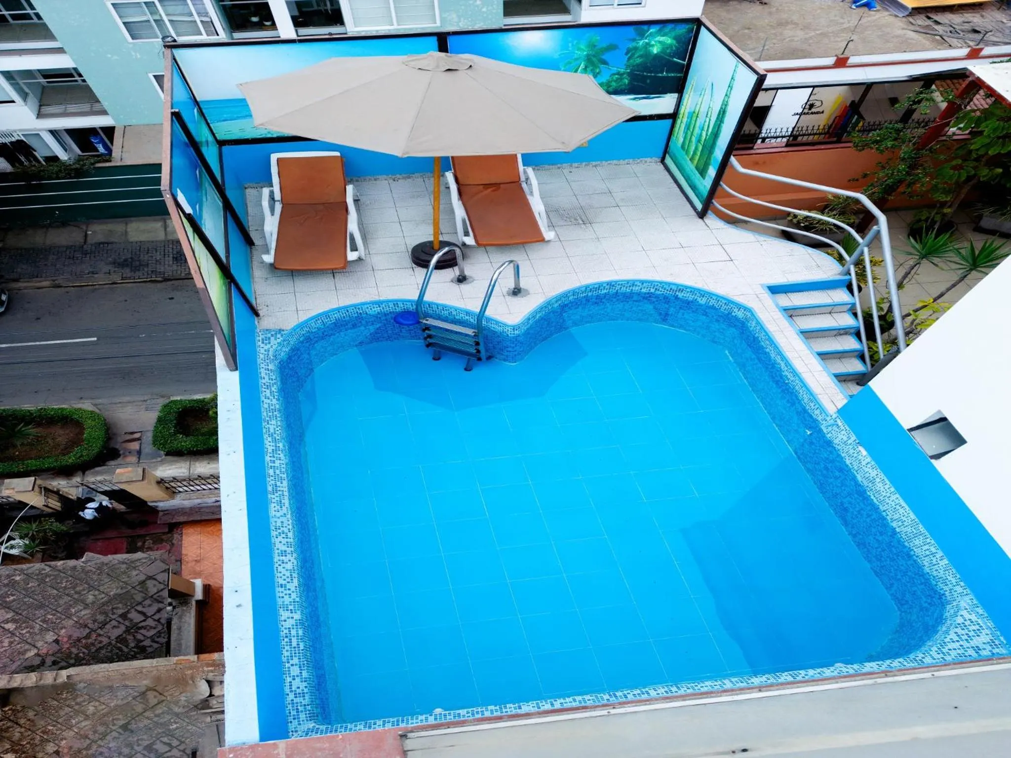 Swimming pool in Casa Fanning Hotel