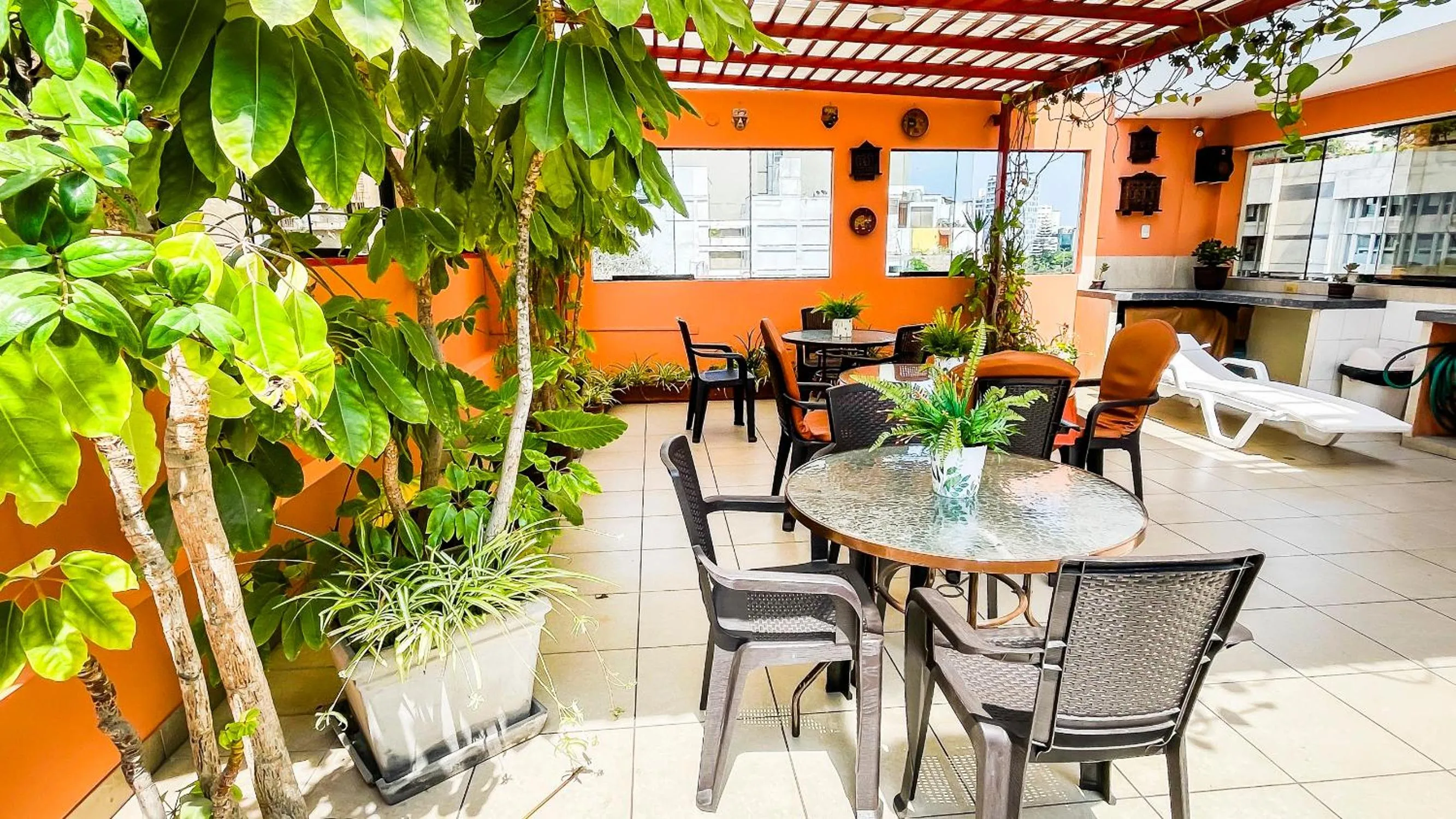 Property building in Casa Fanning Hotel