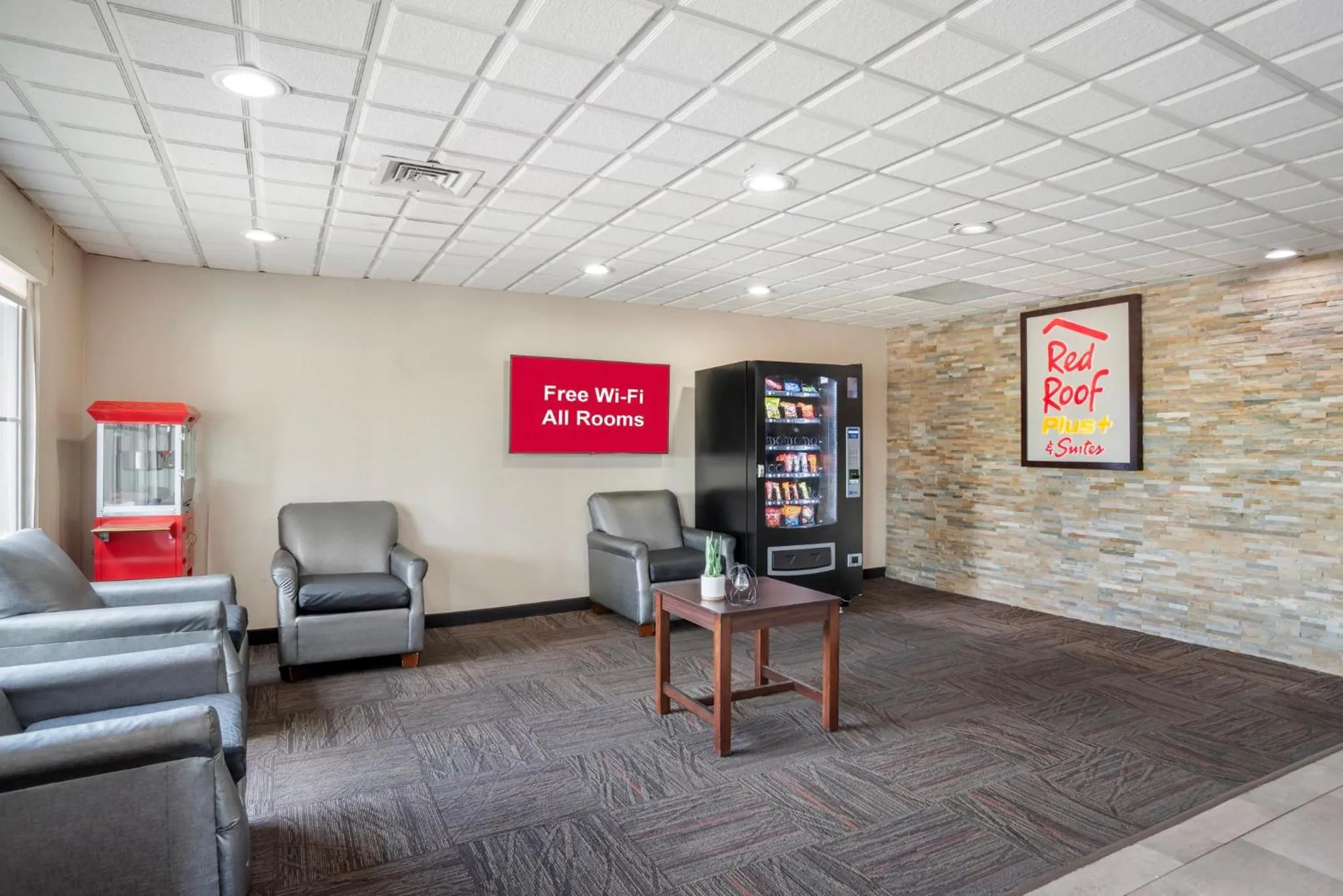 Lobby or reception in Red Roof PLUS & Suites Vicksburg