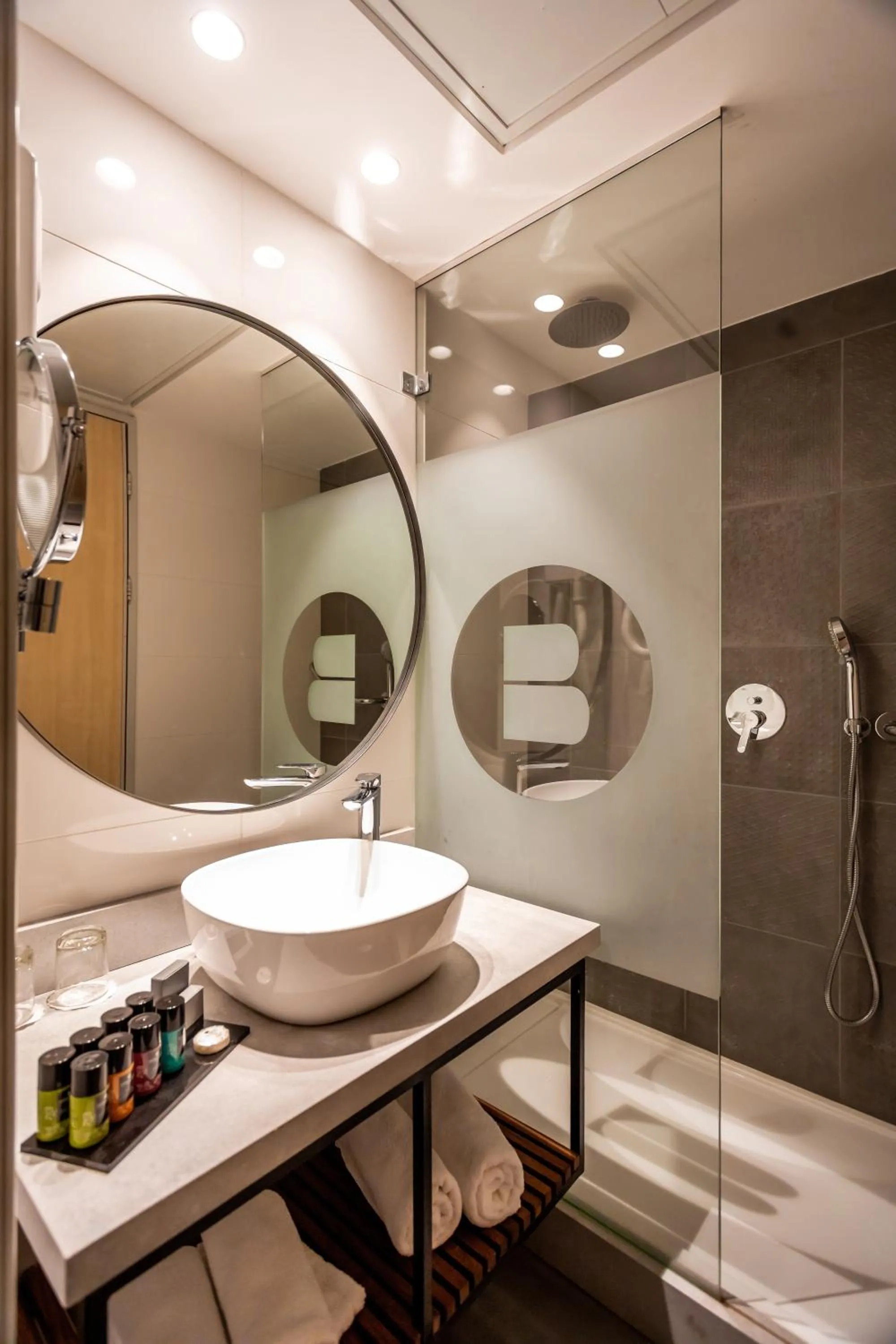Bathroom in Roxon Urban Ramat Gan