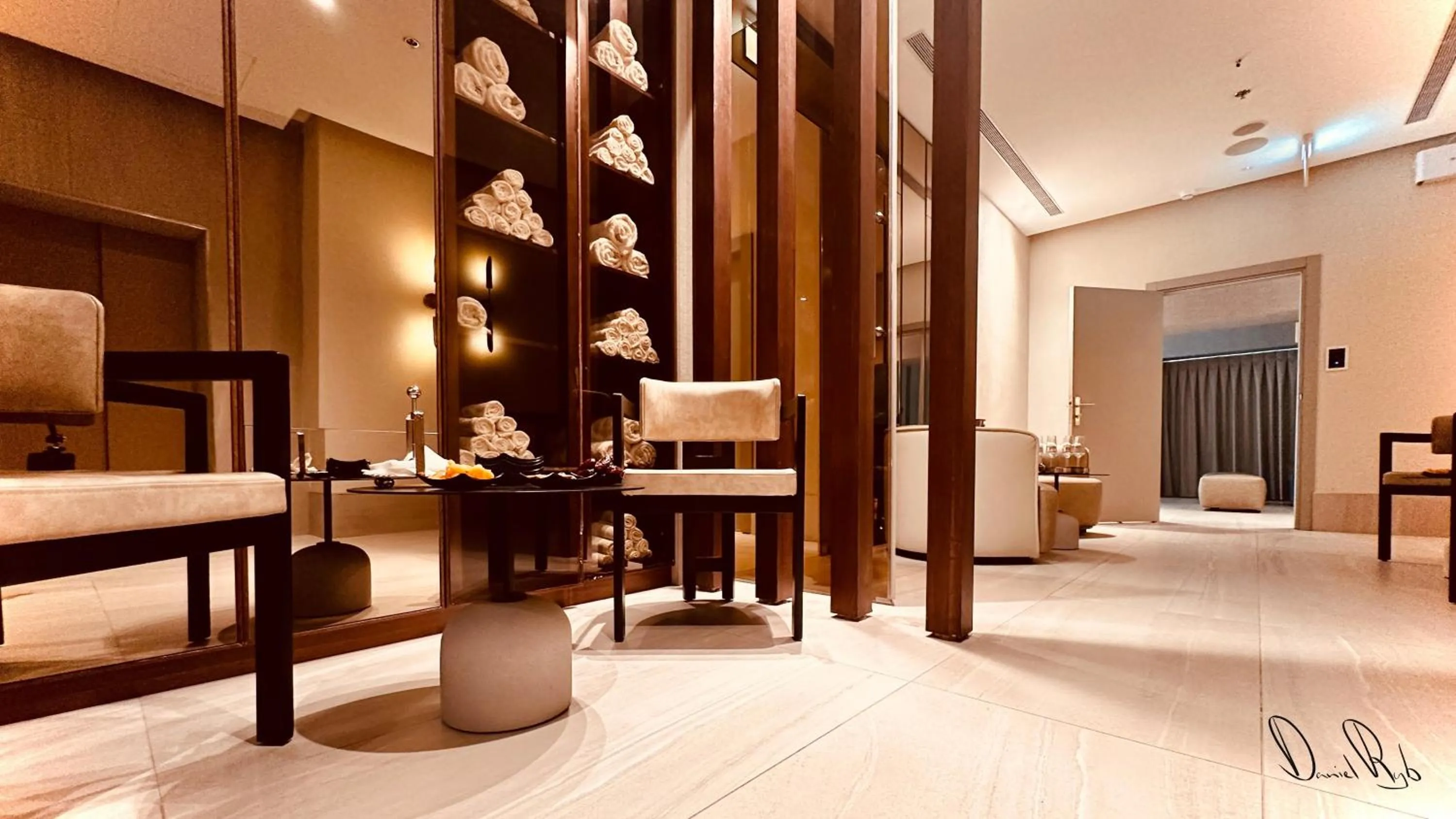 Spa and wellness centre/facilities, Bed in Ramada by Wyndham Ramat Gan