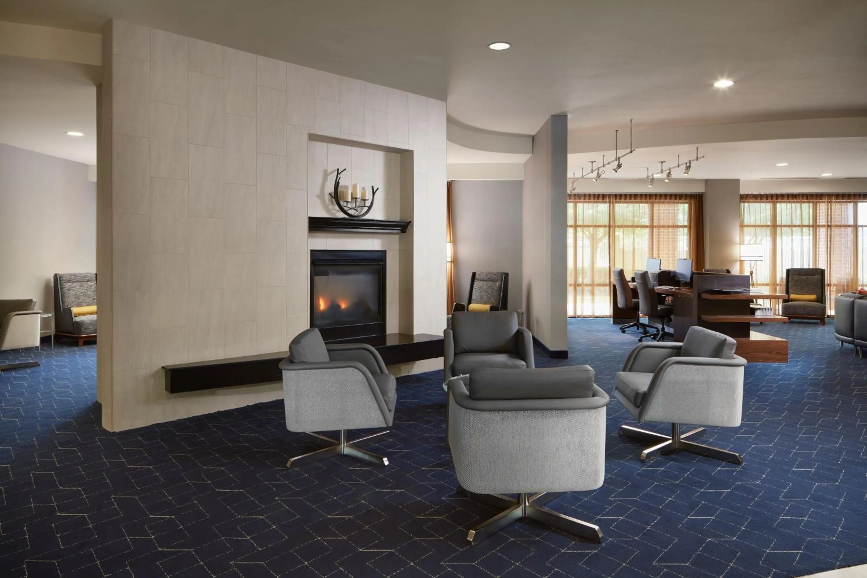 Lobby or reception in Courtyard by Marriott Winchester Medical Center