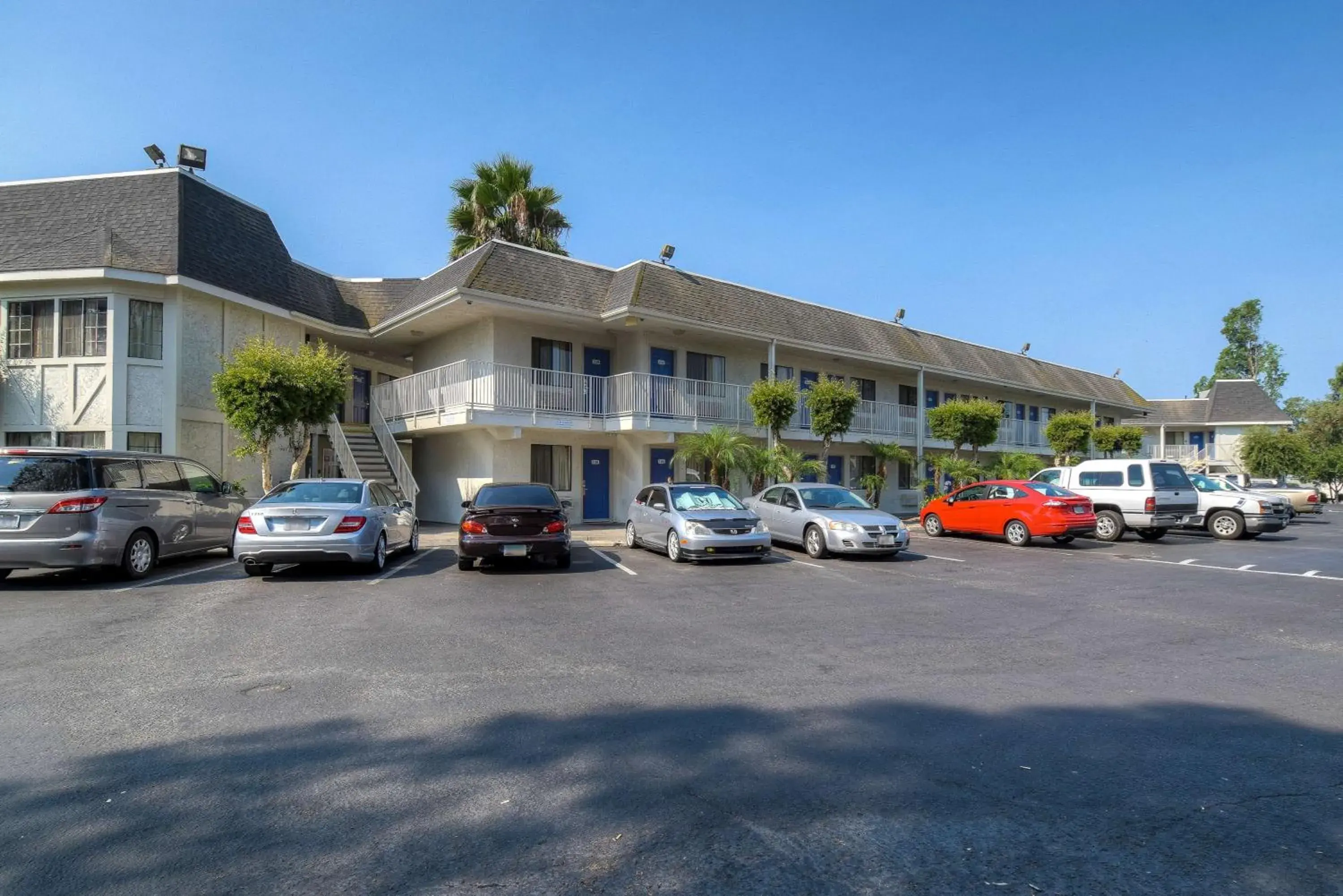 Property building in Motel 6-El Cajon, CA - San Diego Property building in Motel 6-El Cajon, CA - San Diego