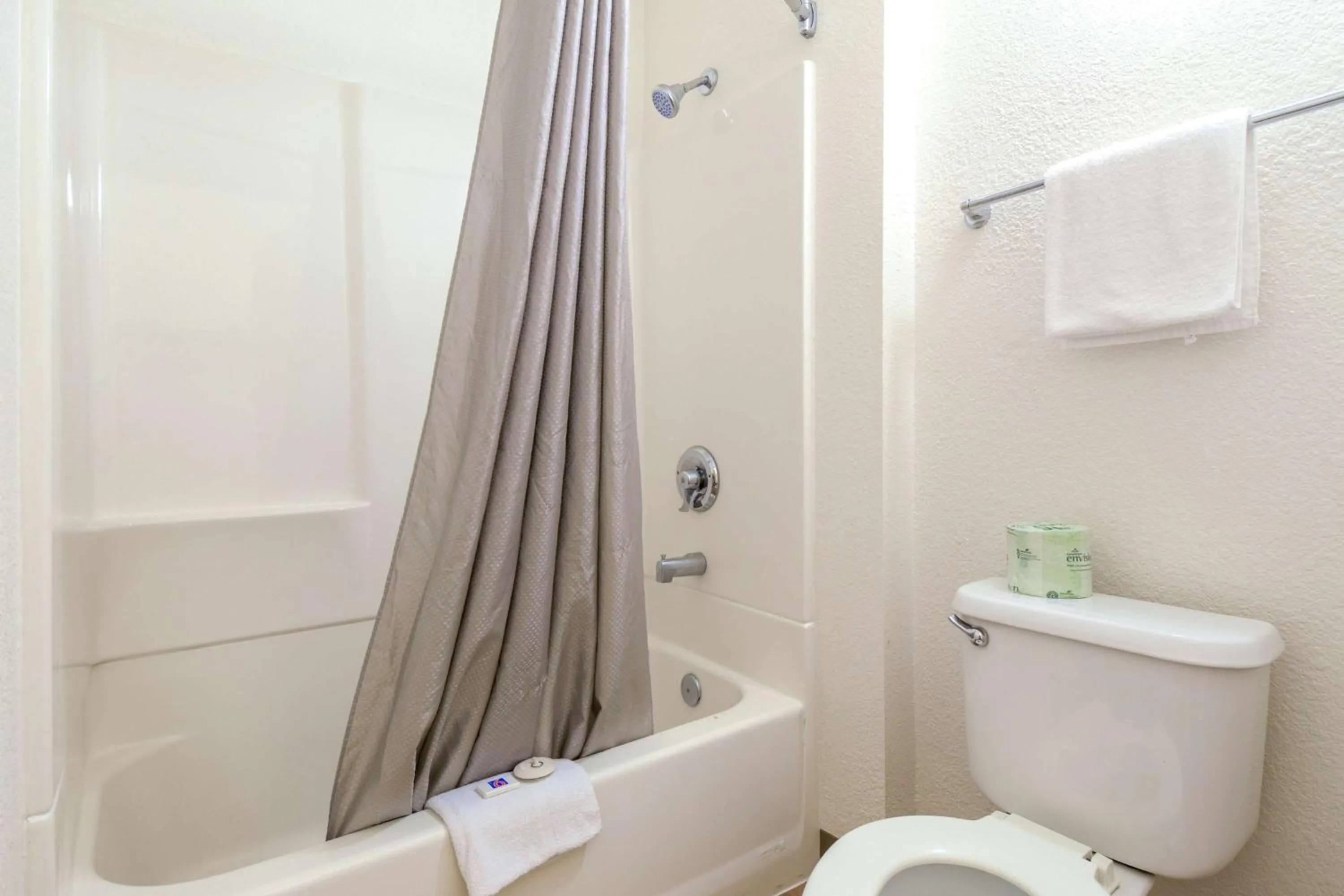 Bathroom in Motel 6-El Cajon, CA - San Diego