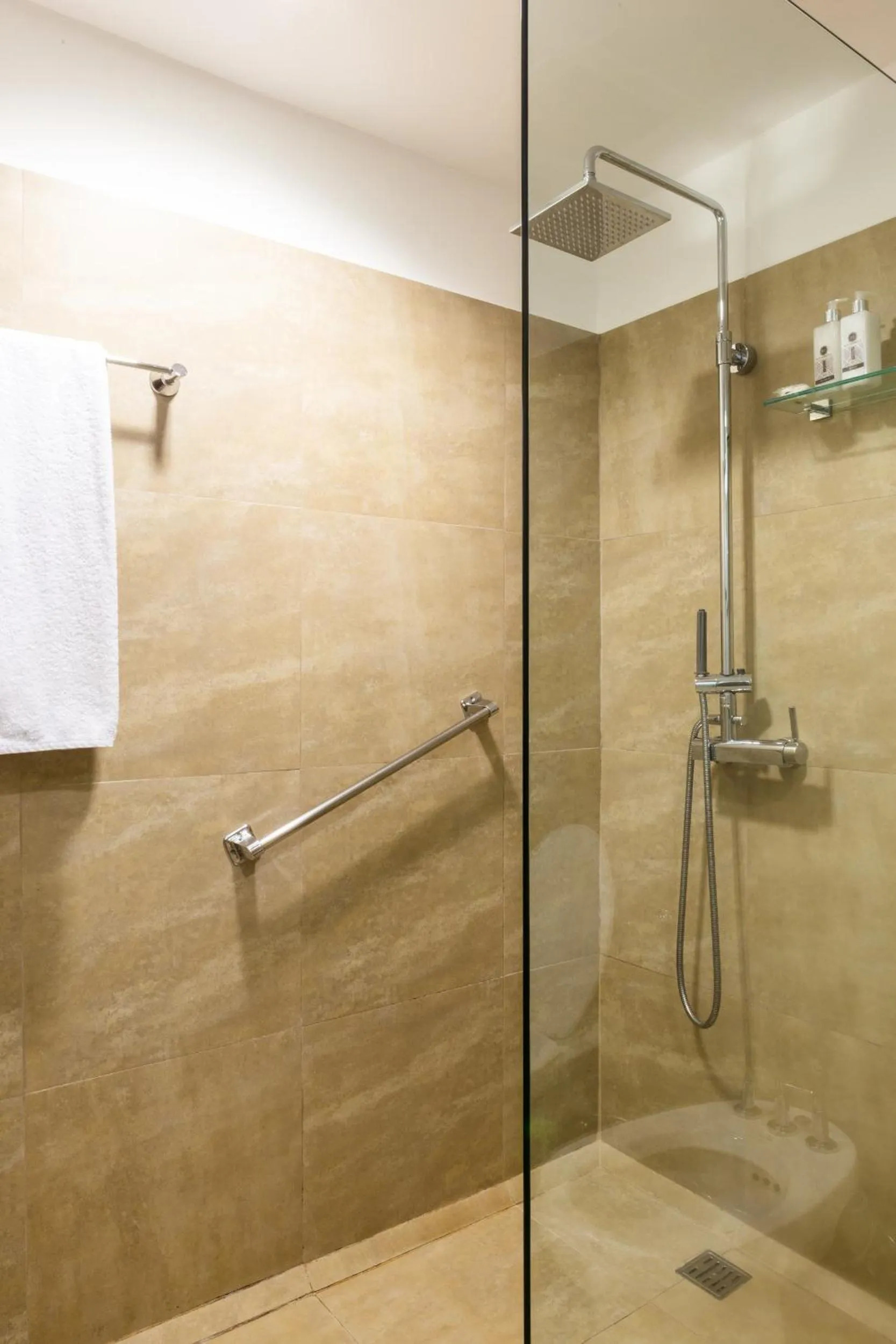 Bathroom in Unipark by Oro Verde Hotels