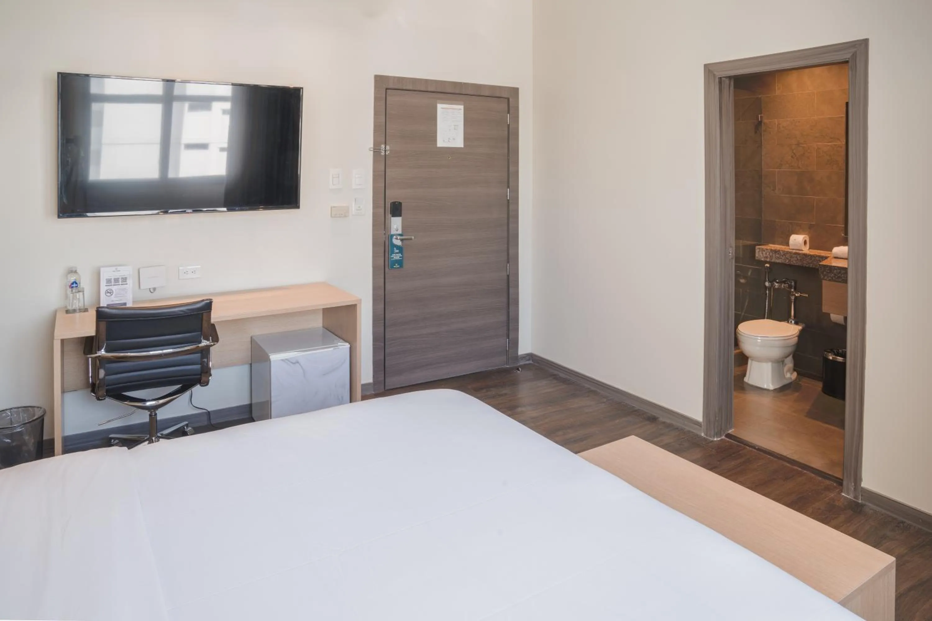 Photo of the whole room, Bed in Unipark by Oro Verde Hotels