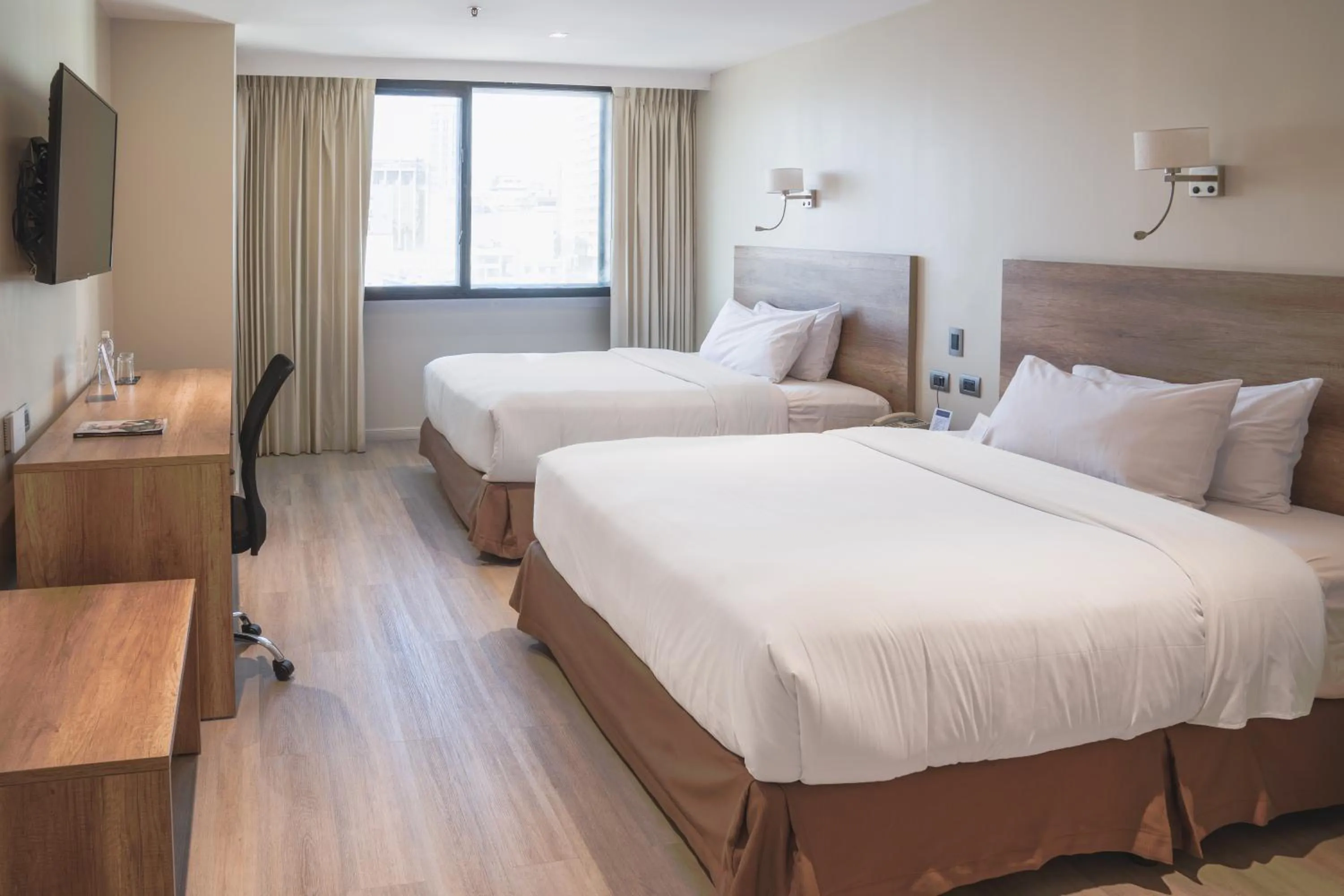 Photo of the whole room, Bed in Unipark by Oro Verde Hotels