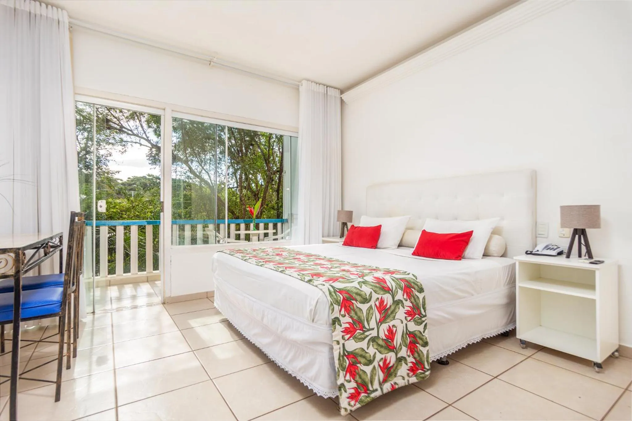 Photo of the whole room, Bed in Hotel Miratlantico Búzios