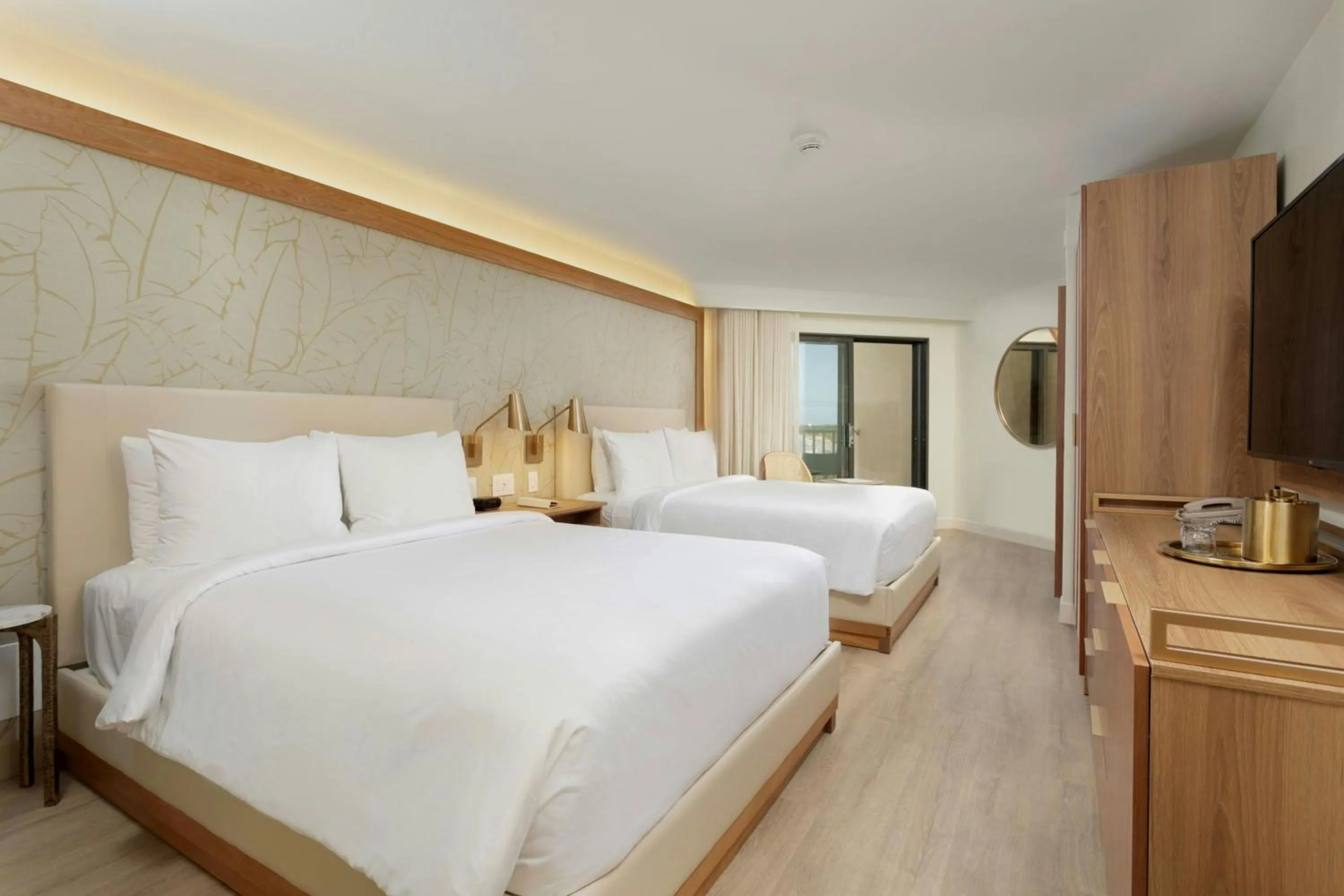 Swimming pool, Bed in Courtyard by Marriott Isla Verde Beach Resort