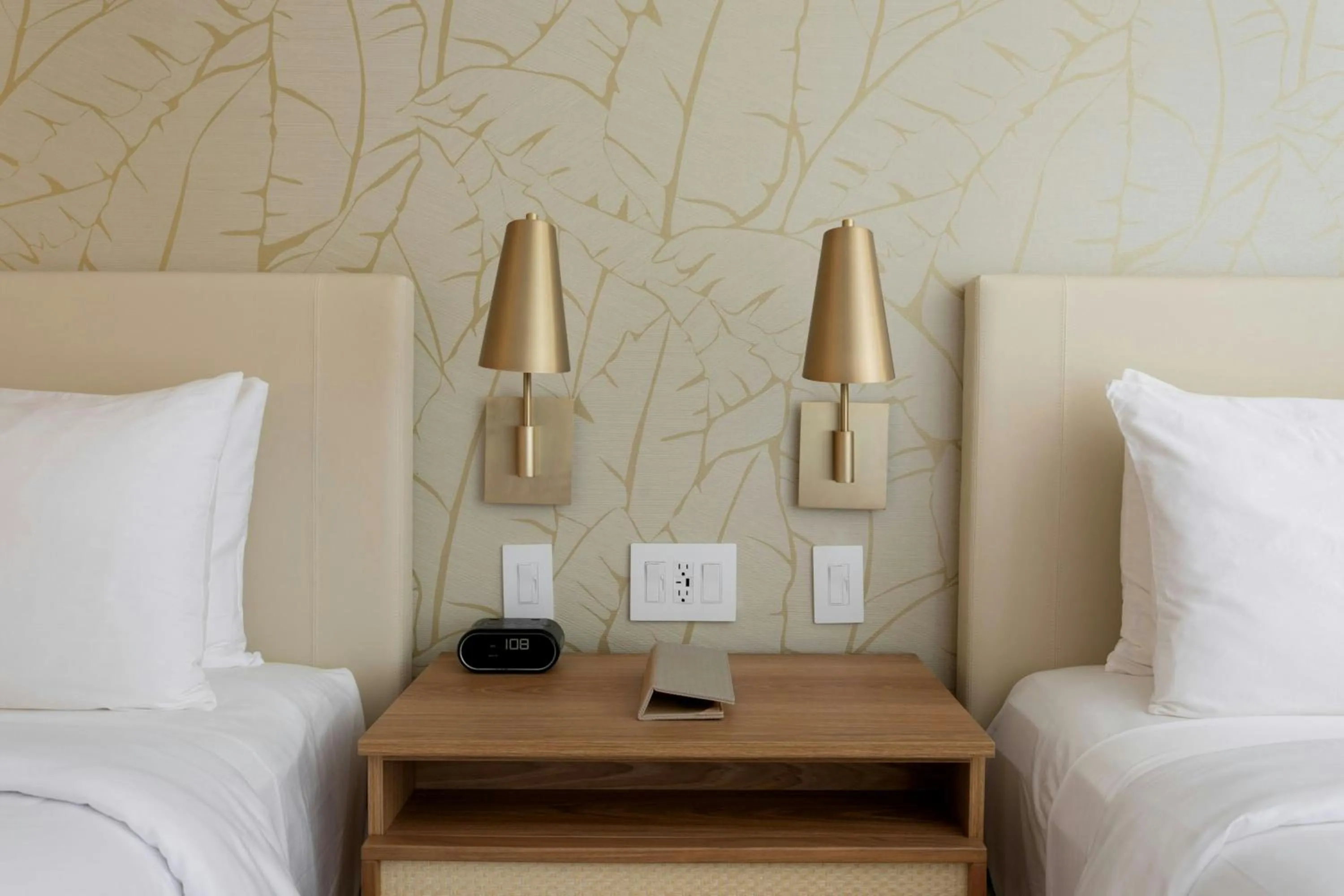 Swimming pool, Bed in Courtyard by Marriott Isla Verde Beach Resort